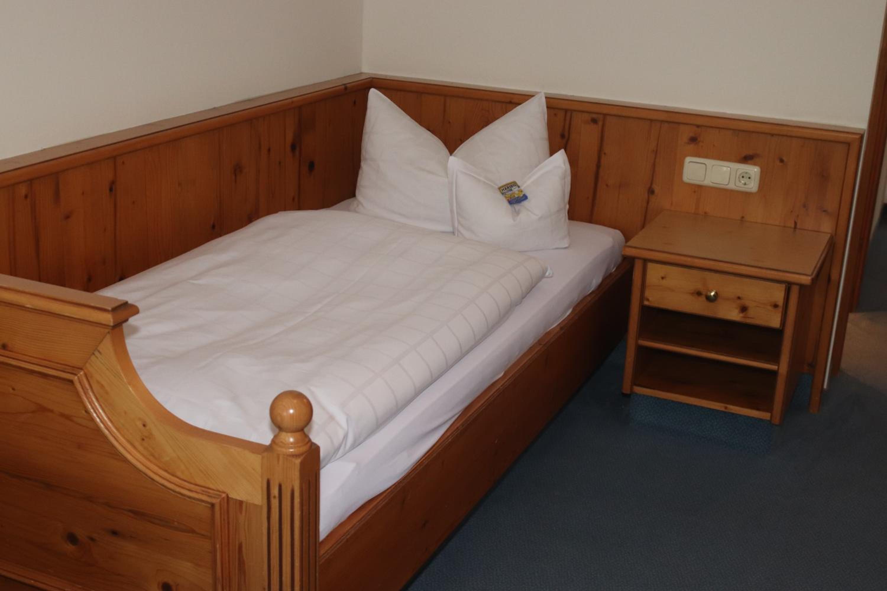 Single Room with Shared Shower and Toilet