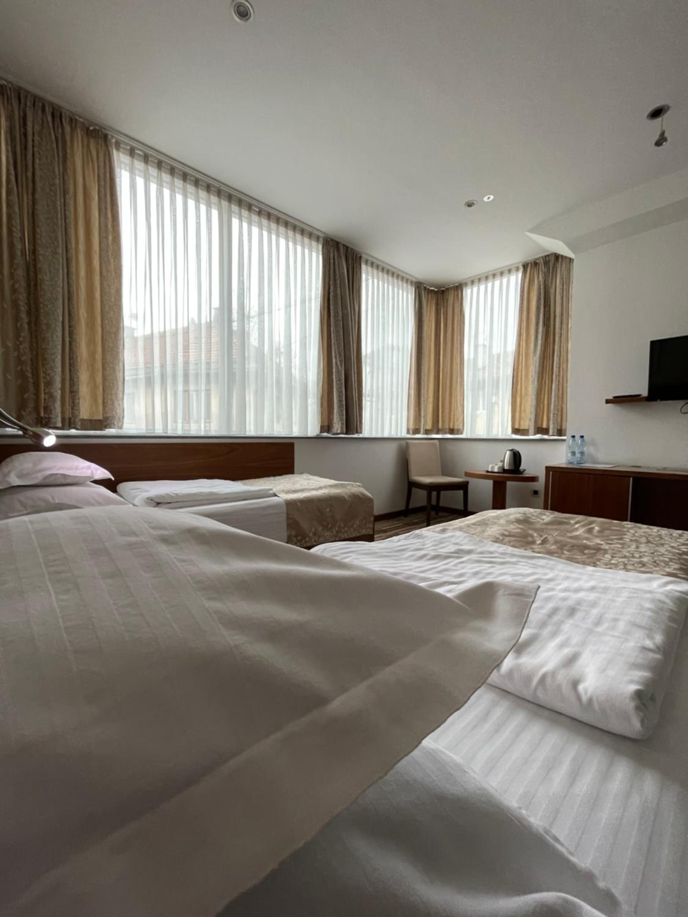 Superior Twin Room - Photo 10