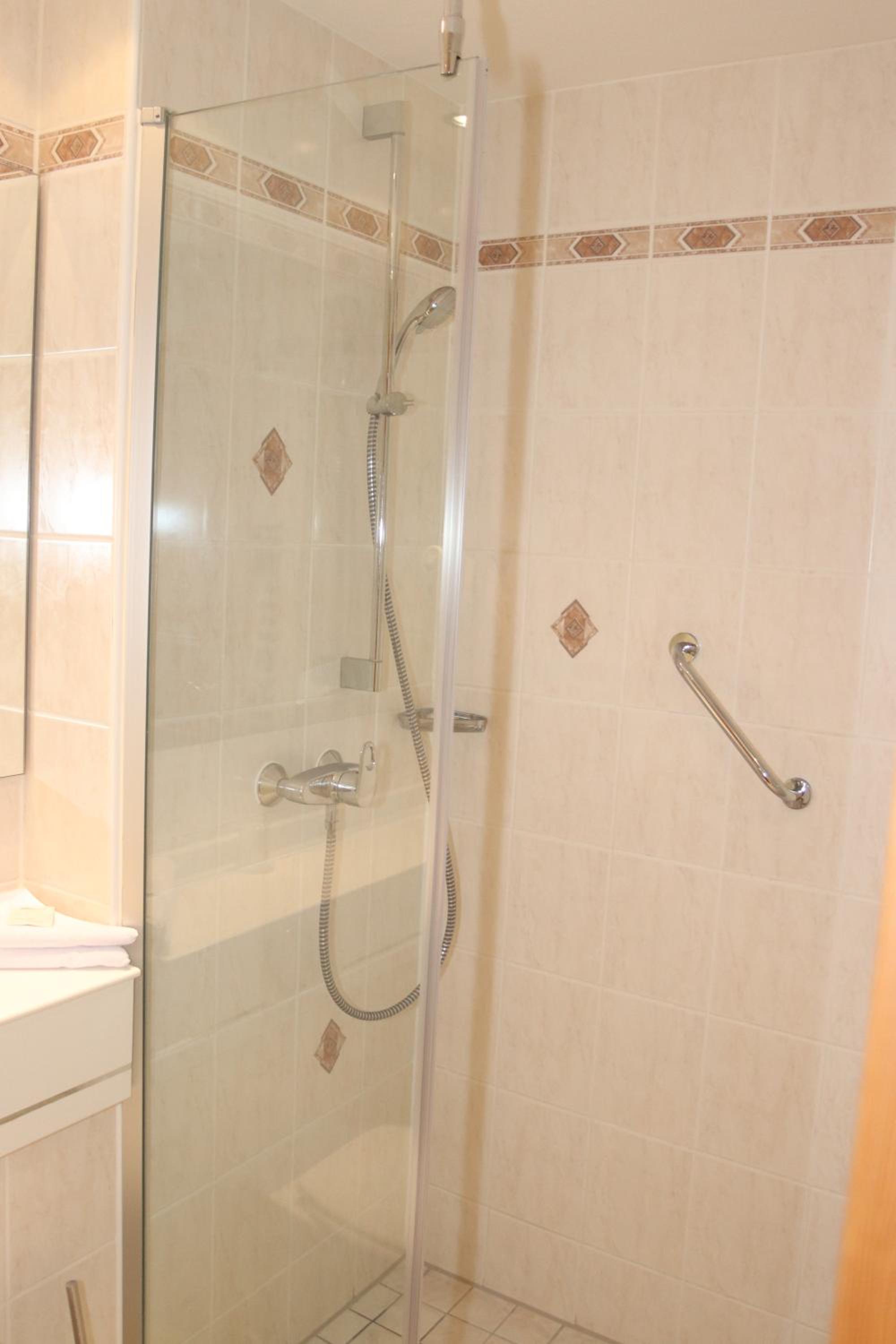 Double Room - Photo 2