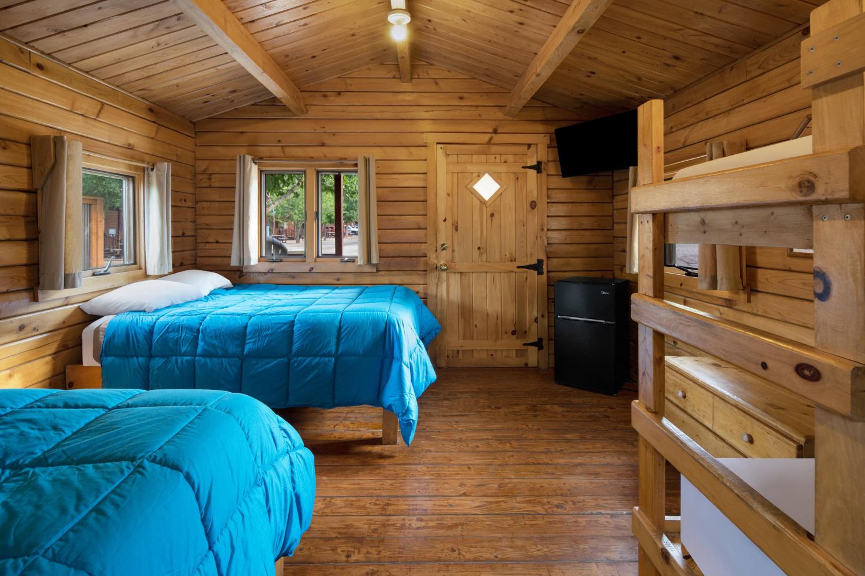 Standard Cabin Rental - 6 Person photo 1
