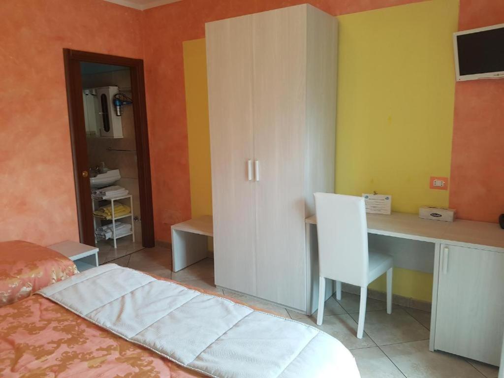 Triple Room - Photo 10