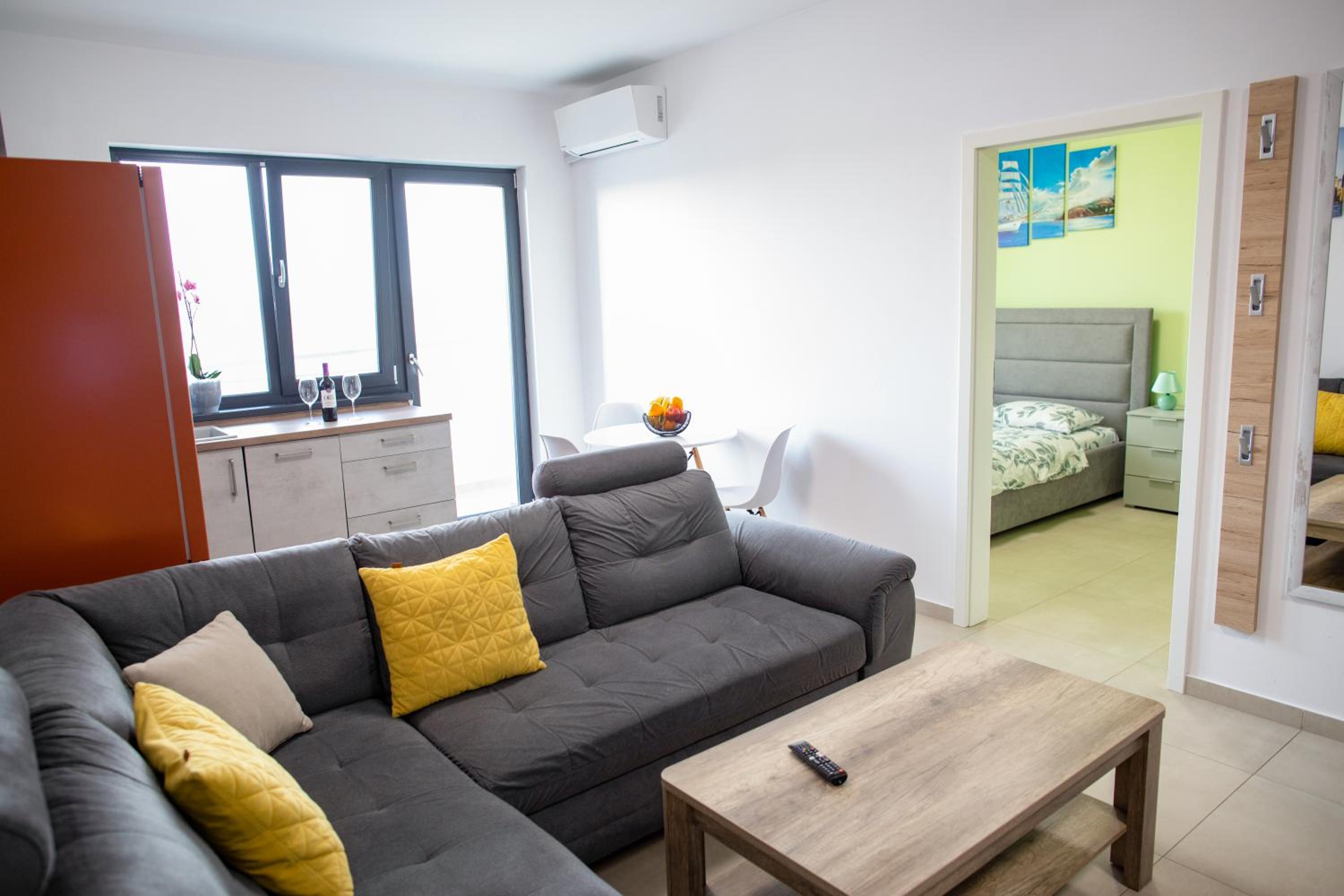 Two-Bedroom Apartment - Photo 2