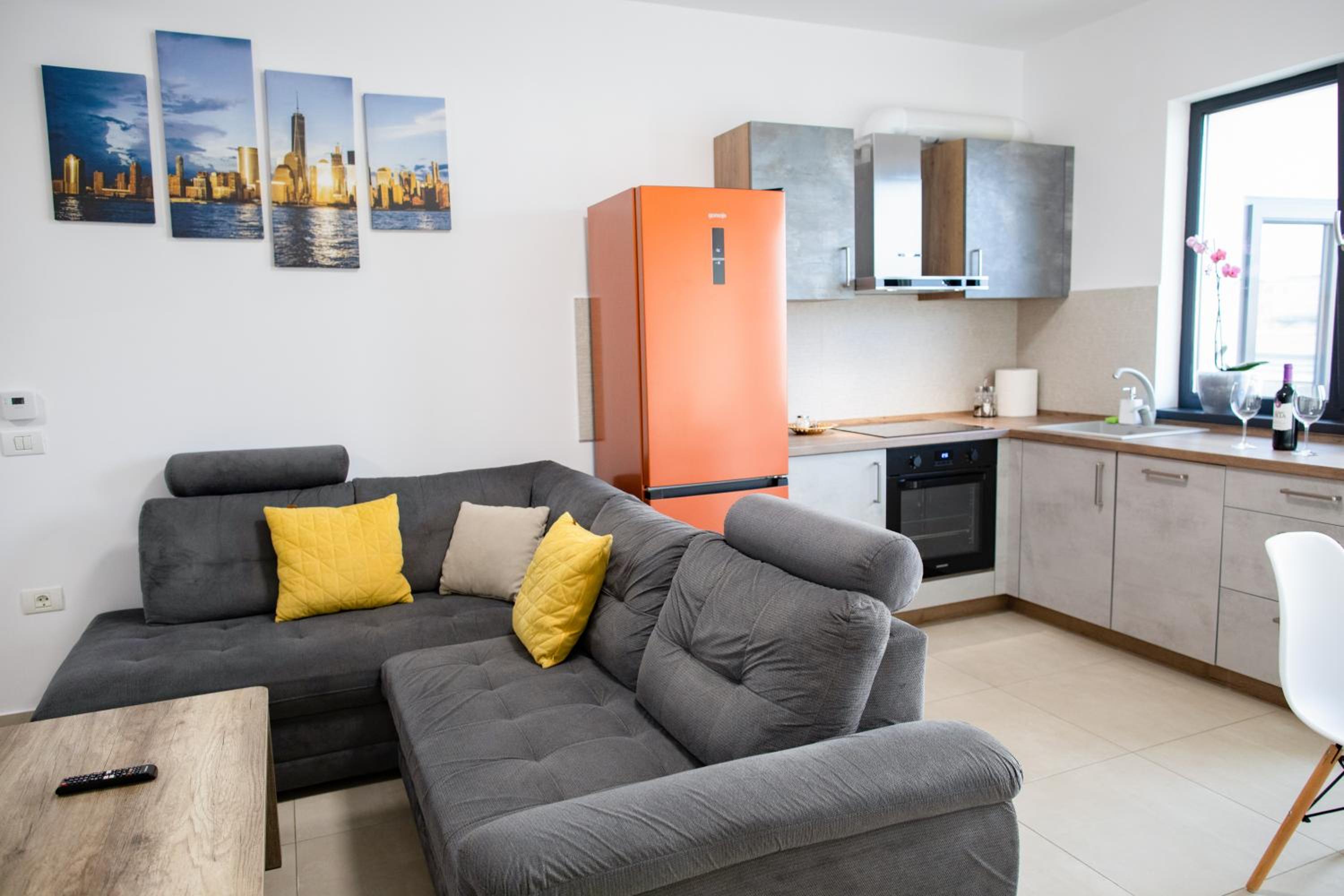 Two-Bedroom Apartment - Photo 7