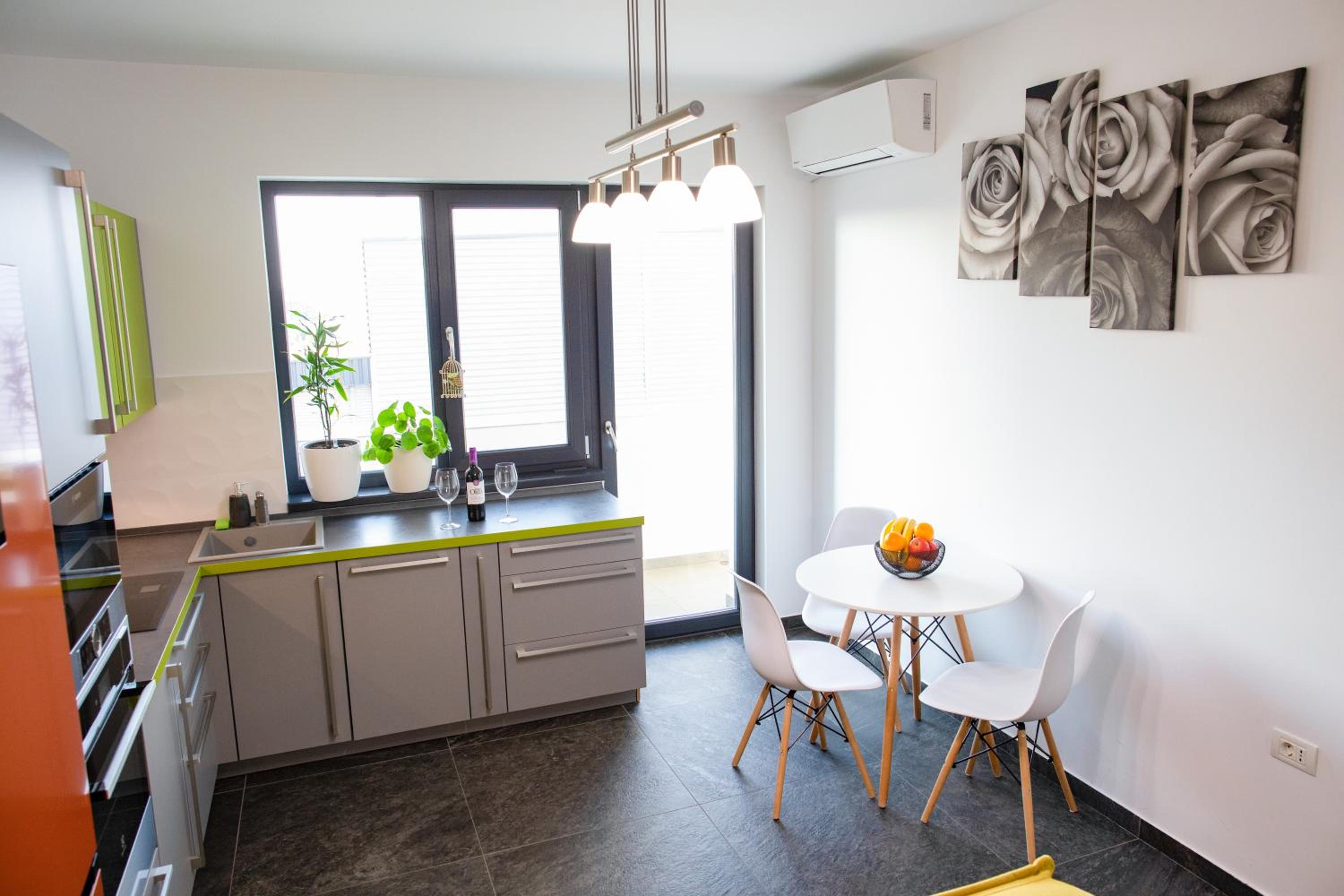 Two-Bedroom Apartment - Photo 8