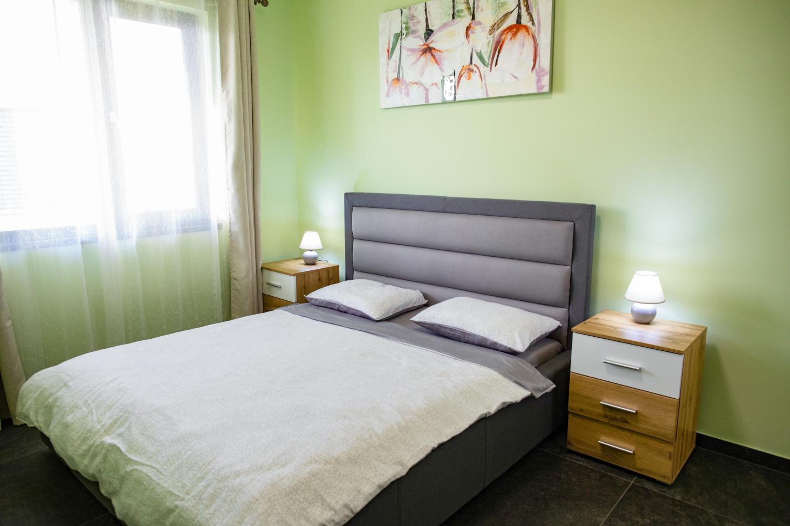 Two-Bedroom Apartment - Photo 9