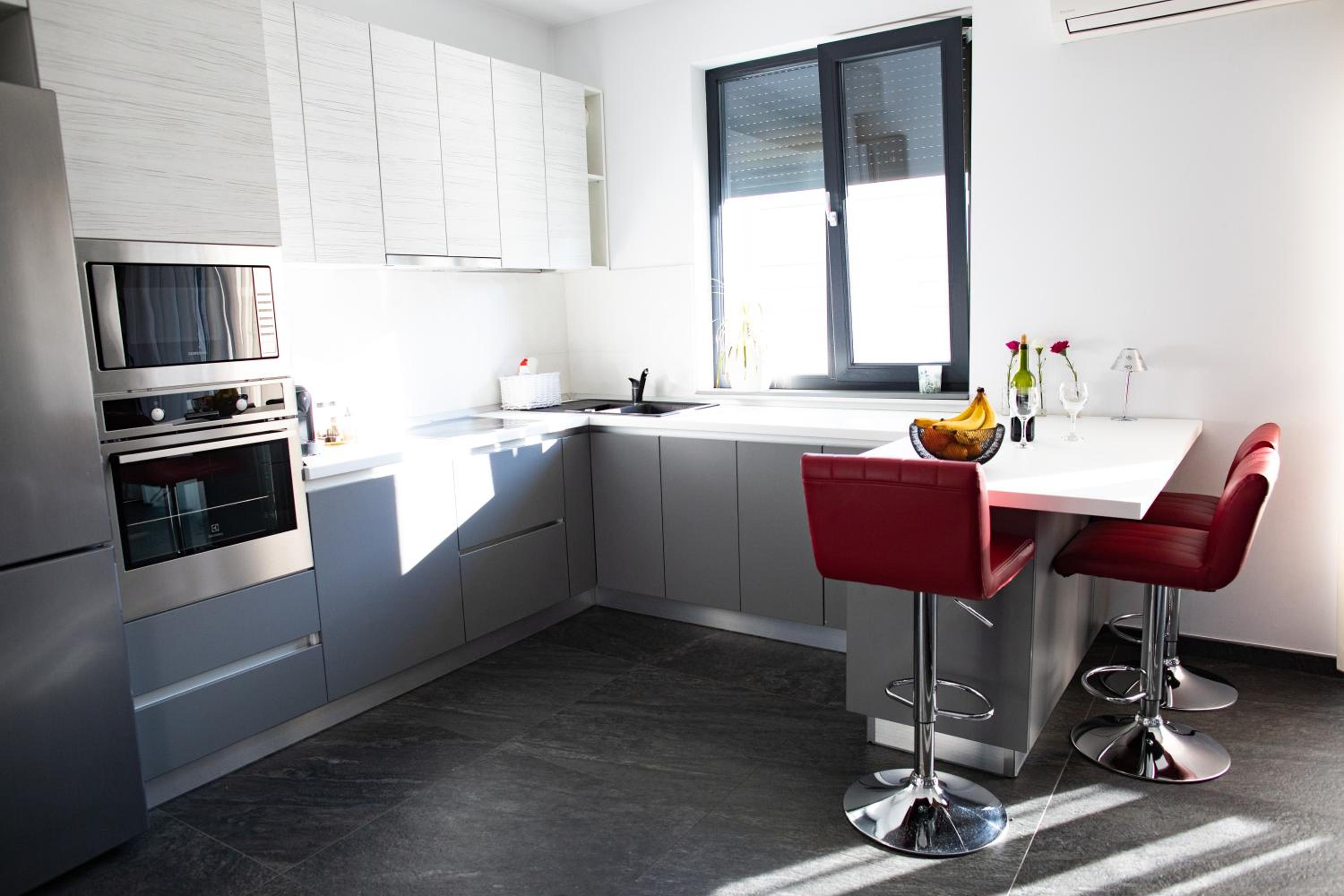 One-Bedroom Apartment - Photo 25