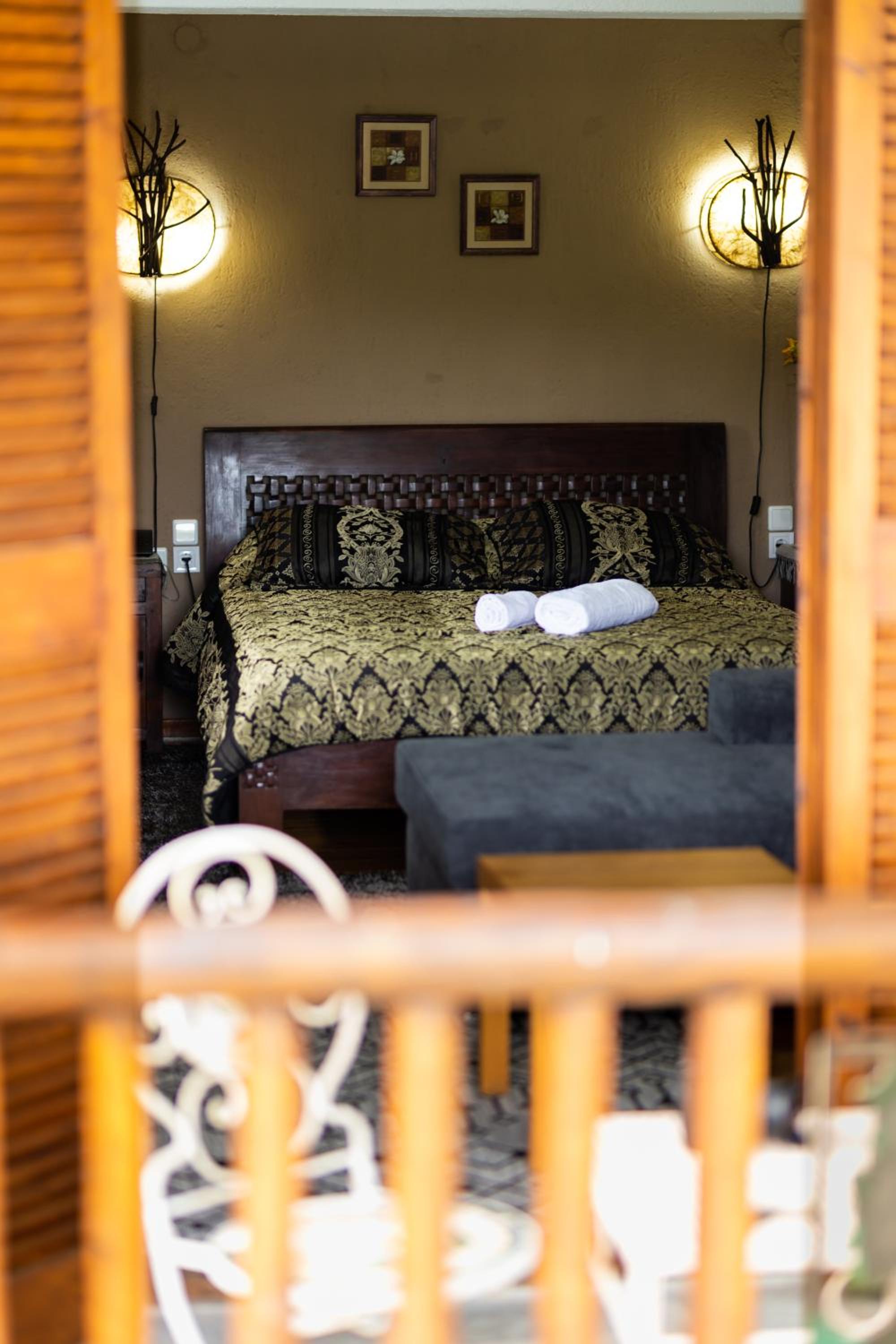 Large Double Room