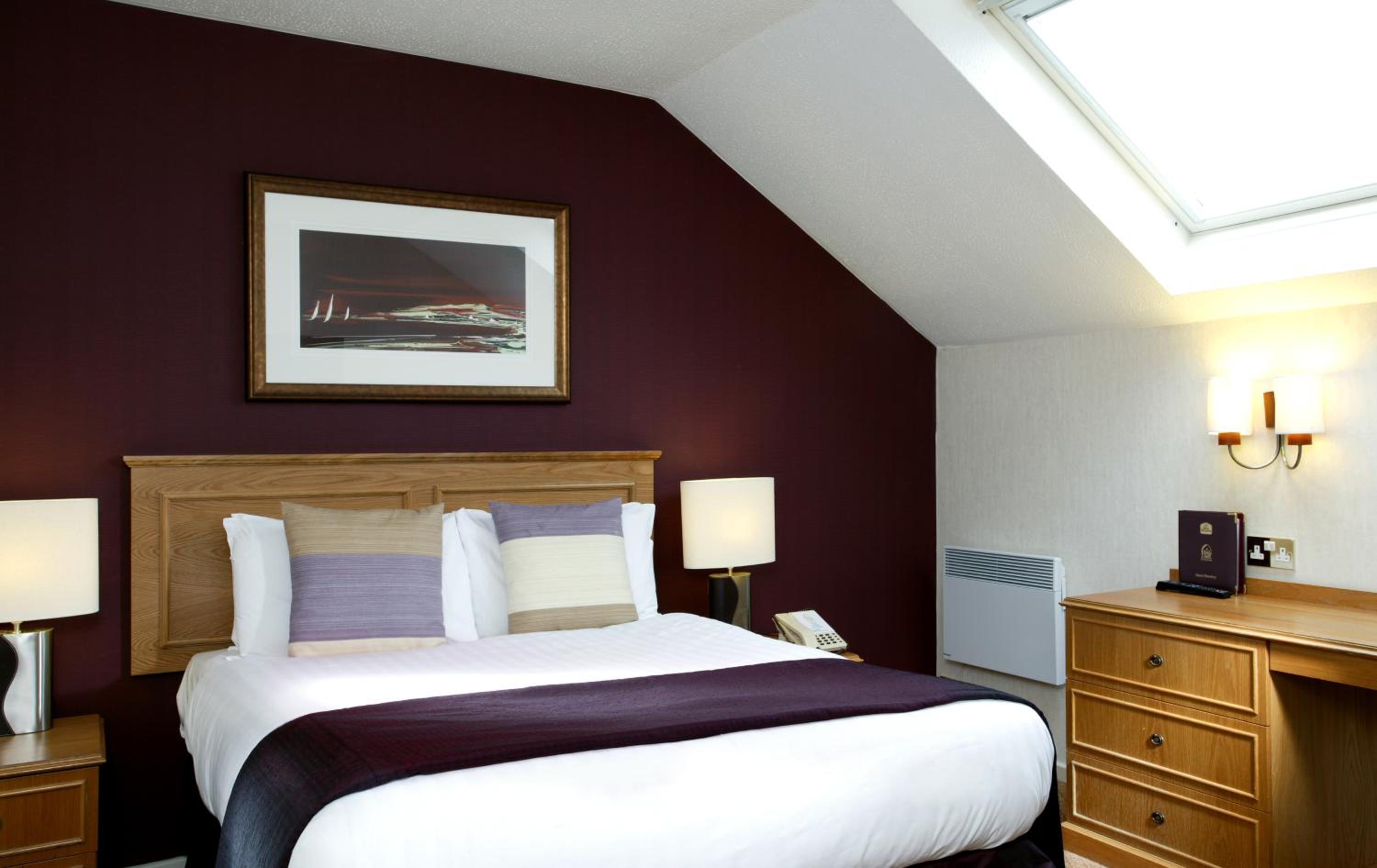 Standard Double or Twin Room - Photo 7