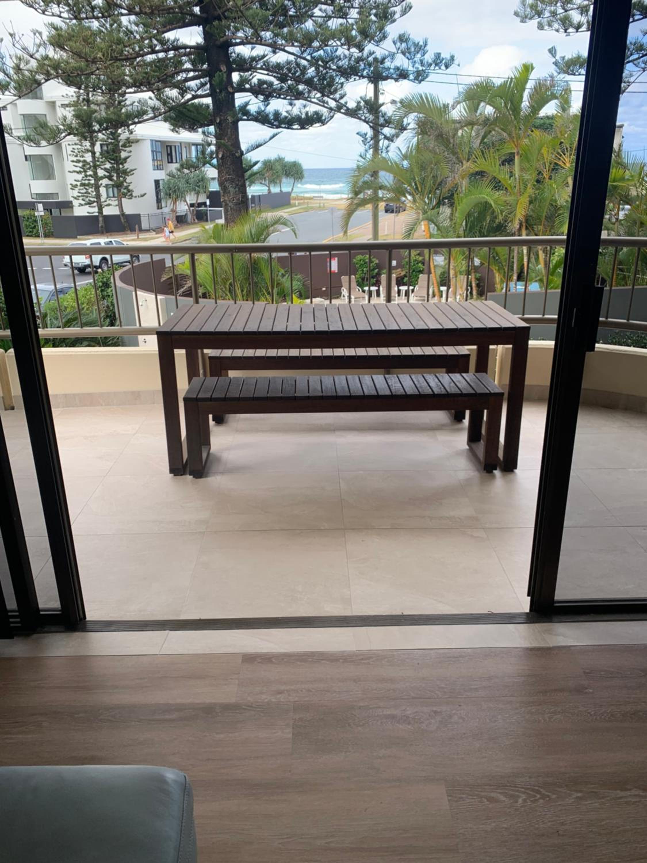 Three-Bedroom Apartment with Garden View - Photo 16