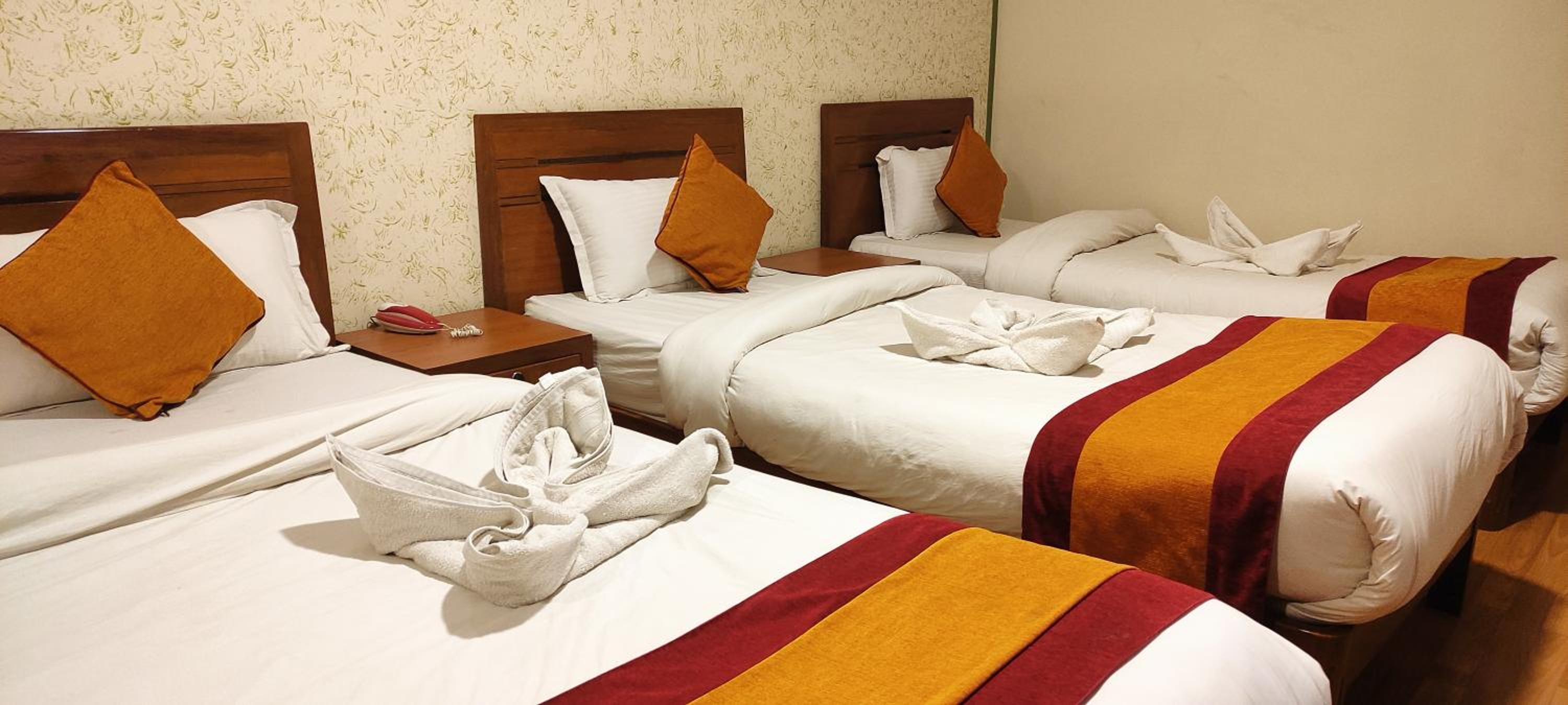 Quadruple Room - Photo 5