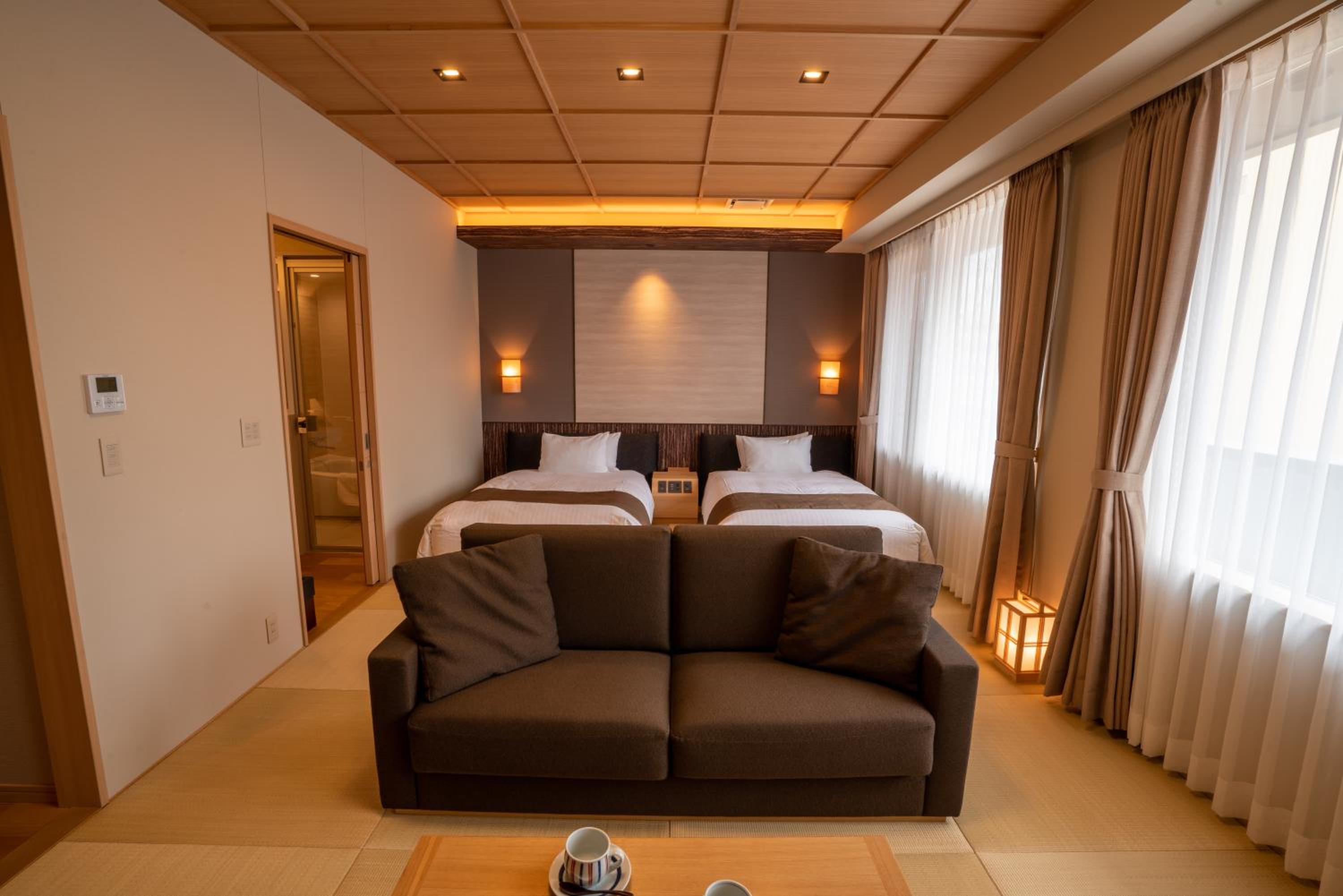 Japanese-Style Deluxe Twin Room - Non-Smoking photo 3