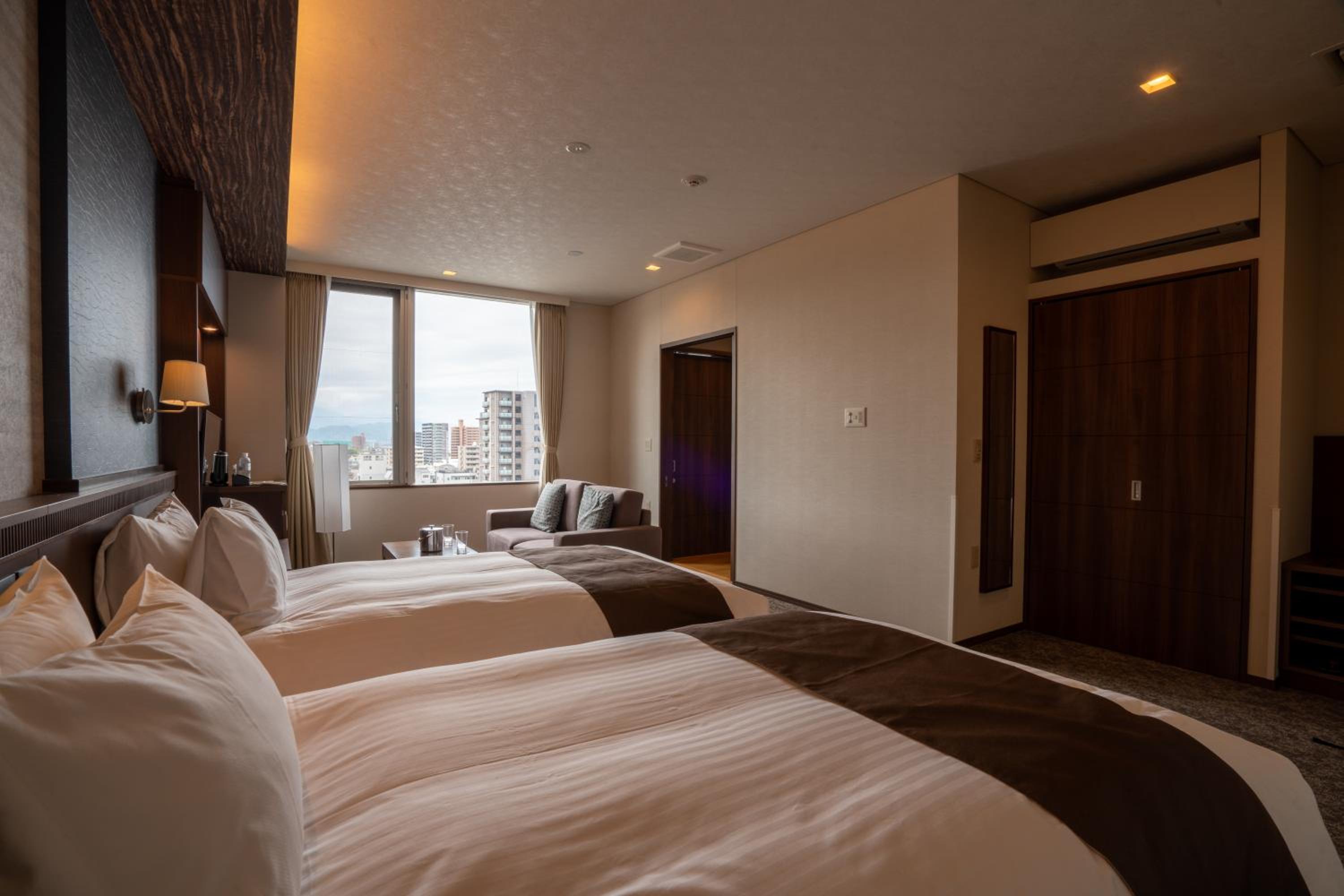 Twin Room - Disability Access - Non-Smoking photo 3