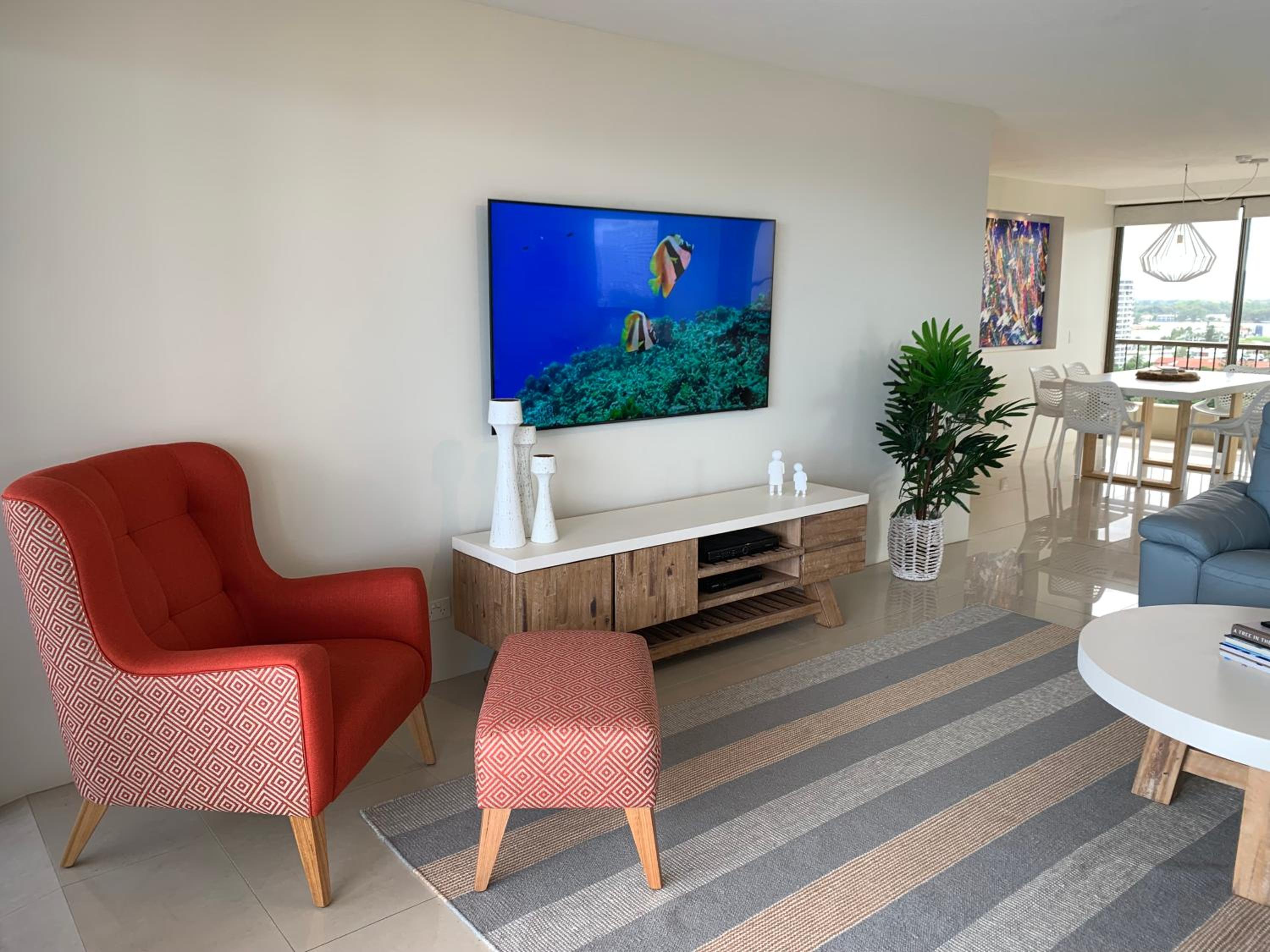 Three-Bedroom Ocean View Apartment - Photo 45