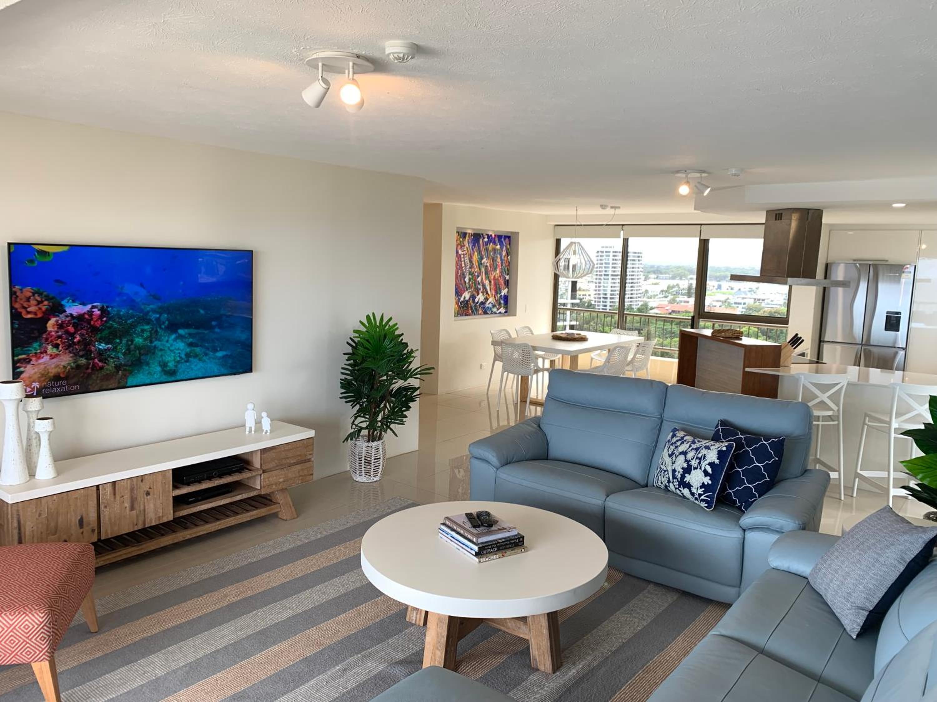 Three-Bedroom Ocean View Apartment - Photo 44
