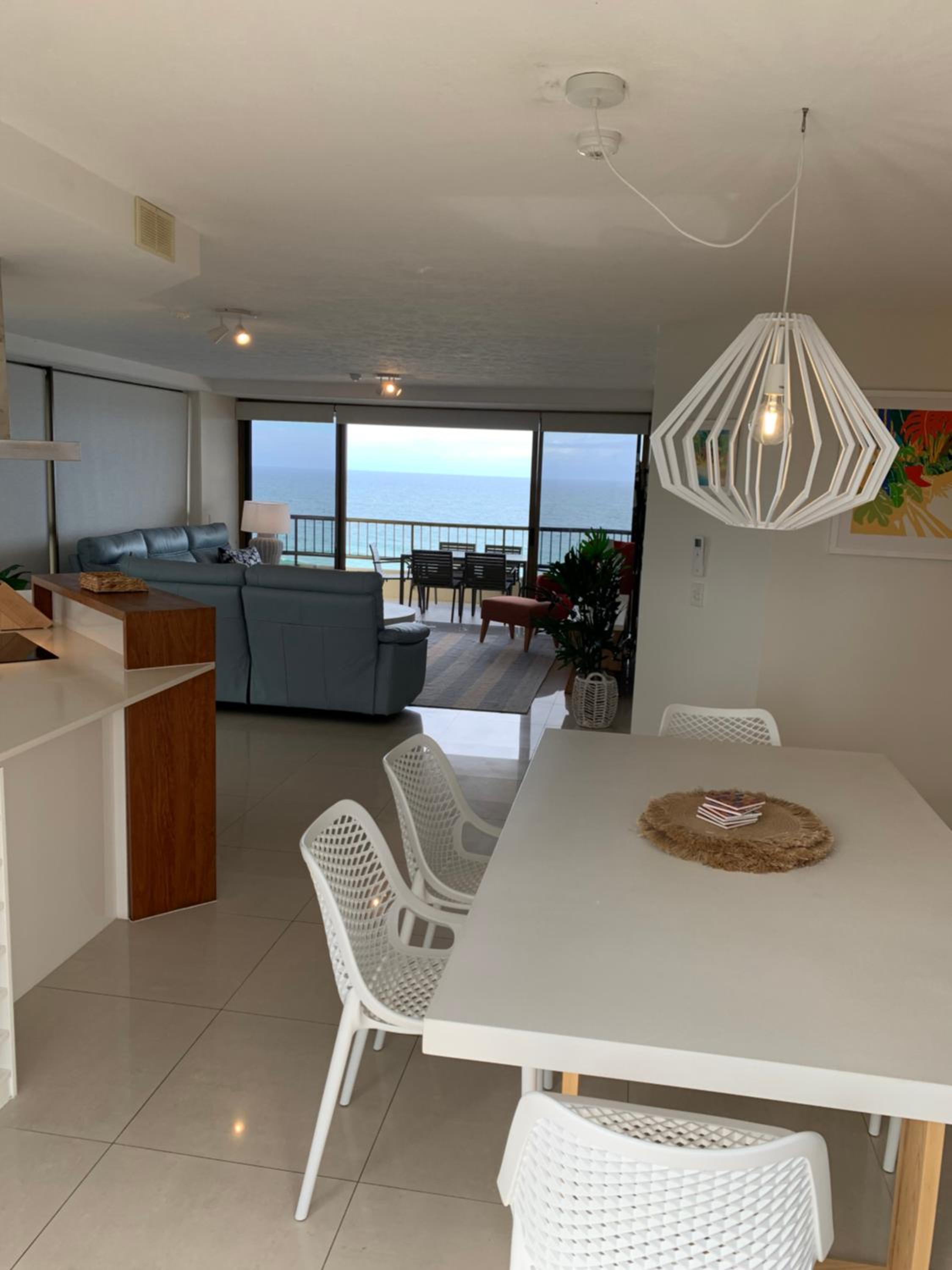 Three-Bedroom Ocean View Apartment - Photo 42
