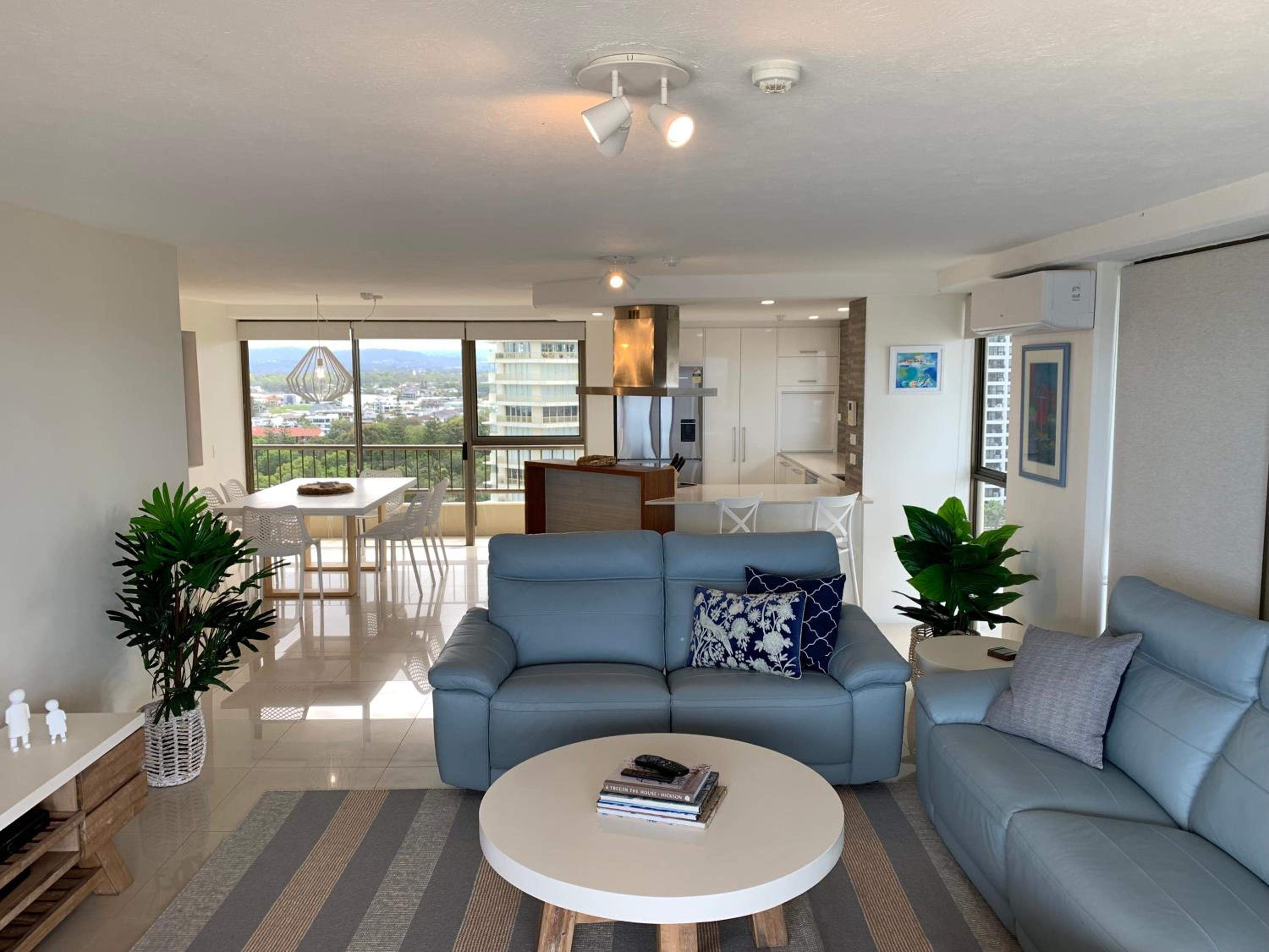 Three-Bedroom Ocean View Apartment - Photo 35