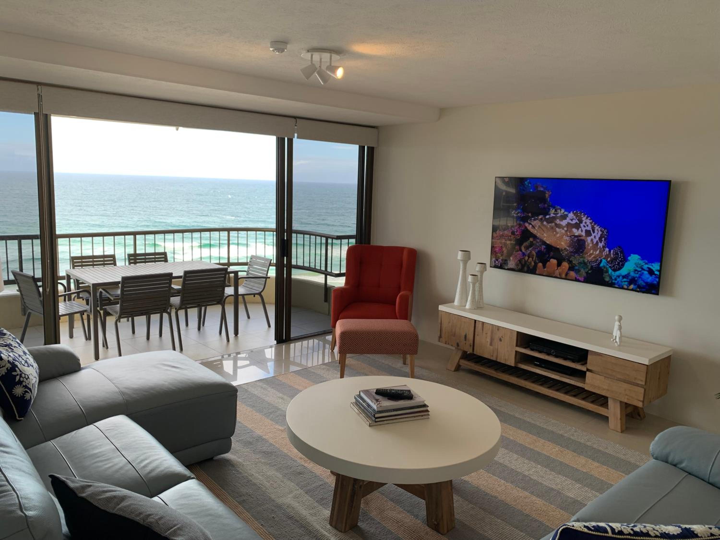 Three-Bedroom Ocean View Apartment - Photo 34