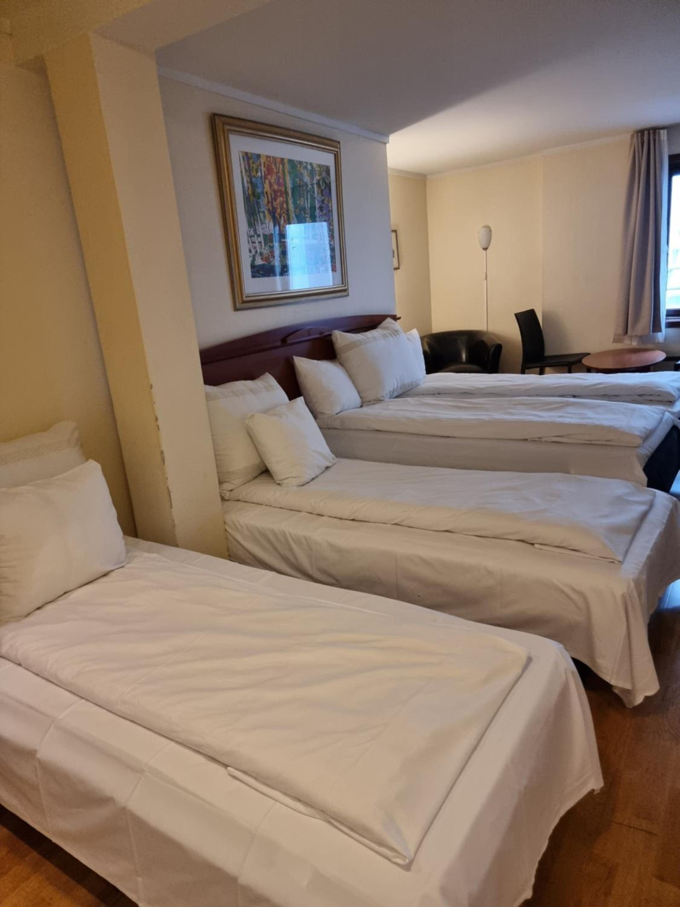 Family Double Room - Photo 4