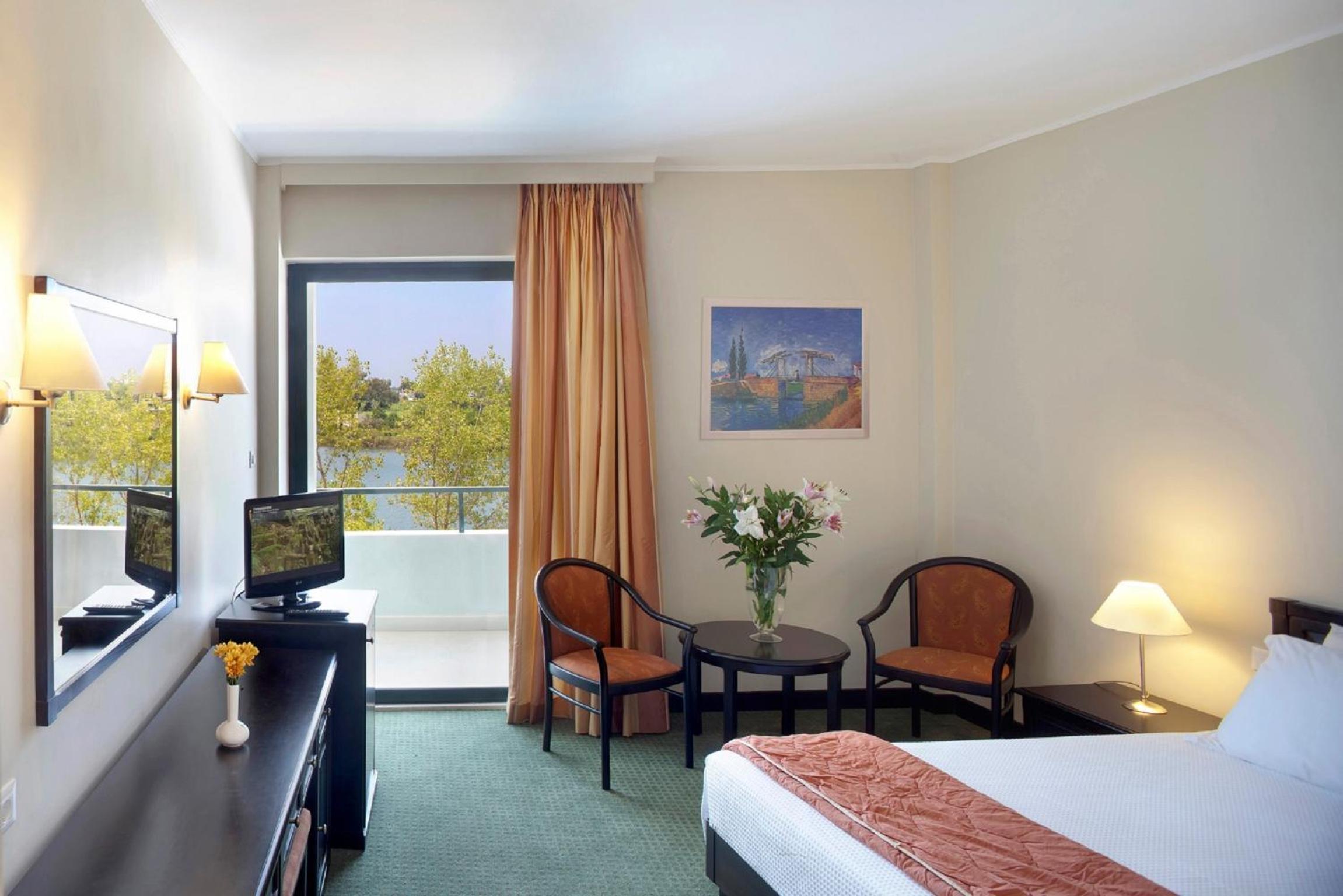 Superior Triple Room with Sea View photo 1