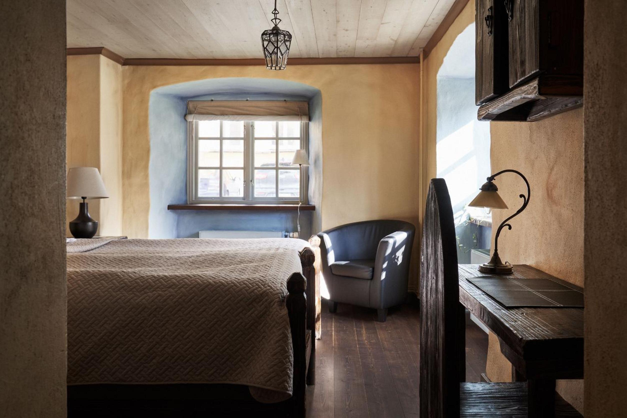 Standard Twin Room/Double Room  - Photo 1