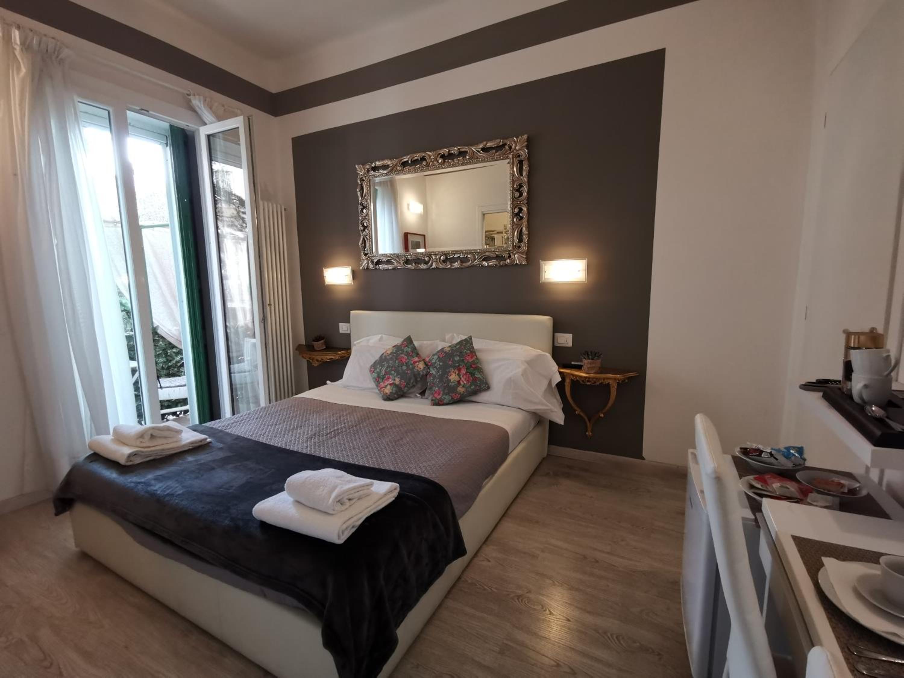 Large Double Room