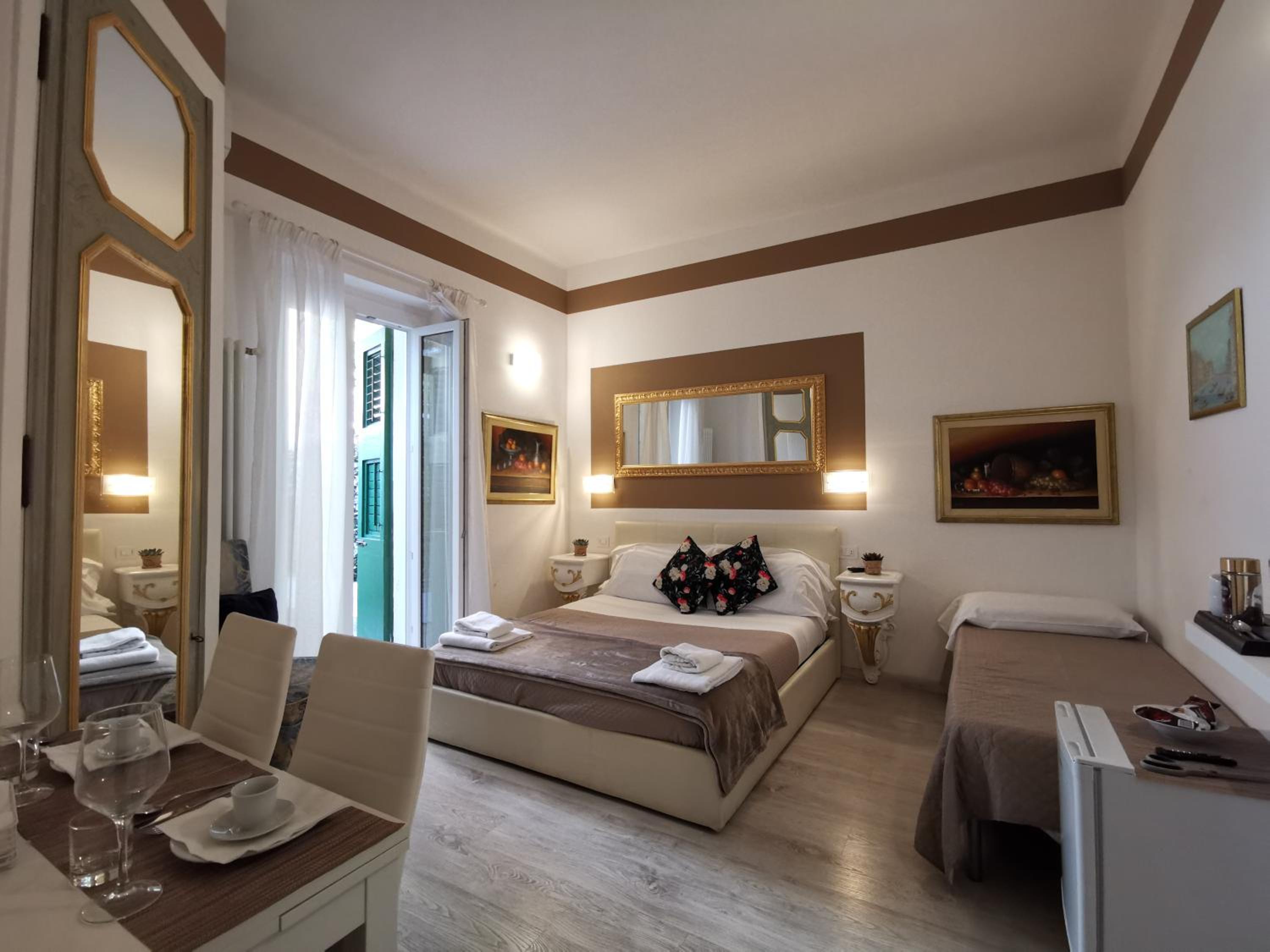Triple Room