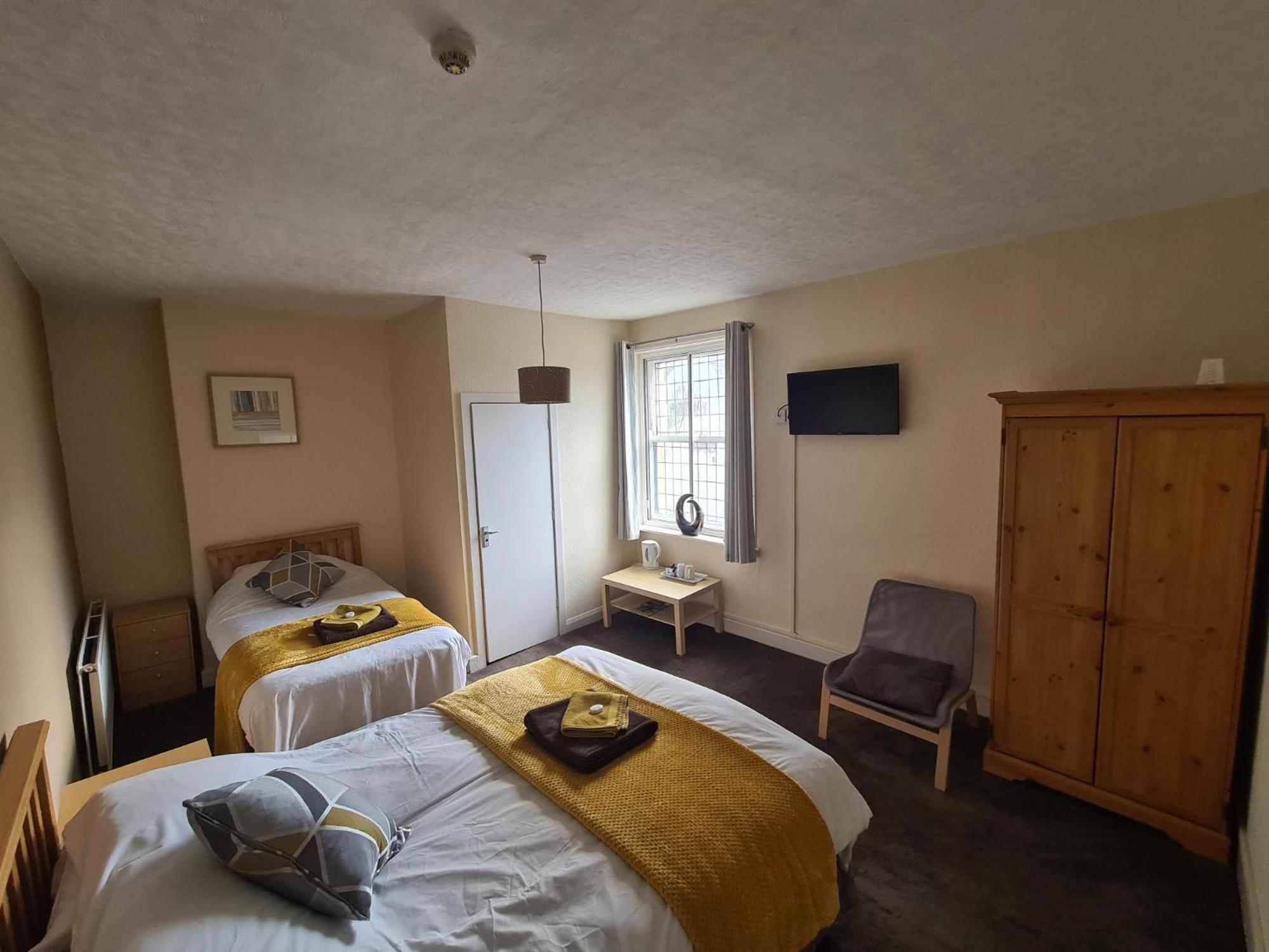 Deluxe Family Suite