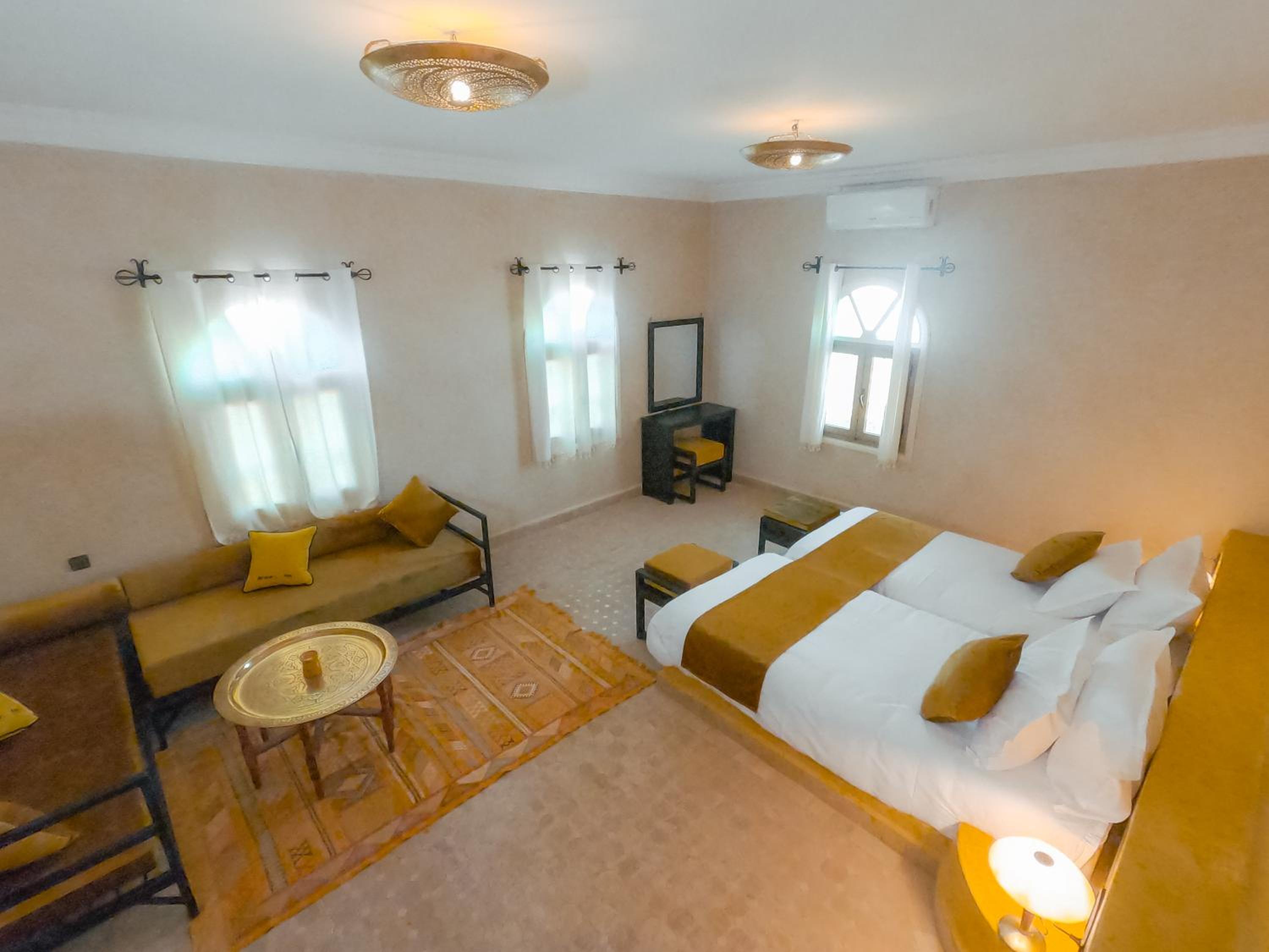 Deluxe Twin Room - Photo 1