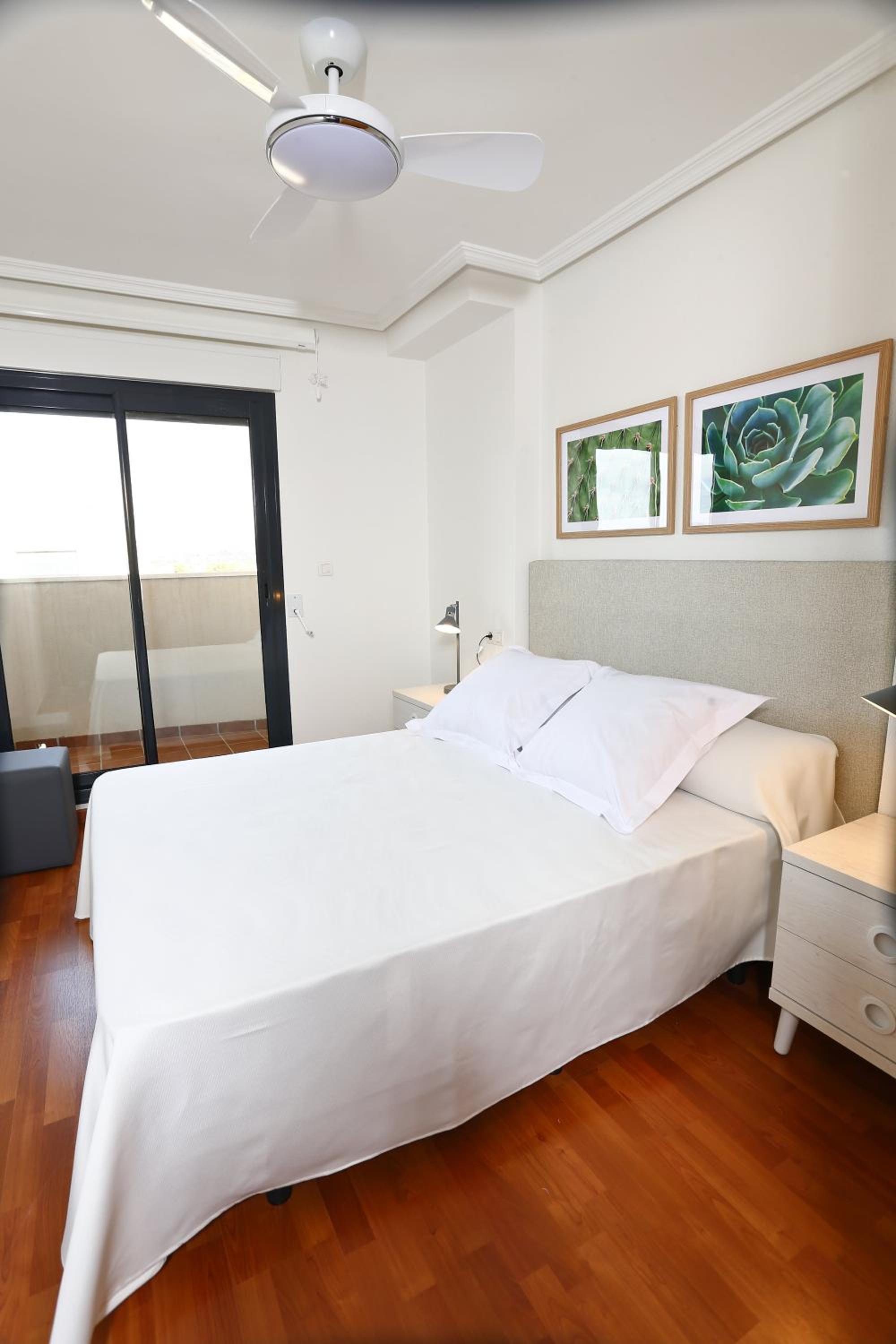 Apartment with Terrace - Photo 1
