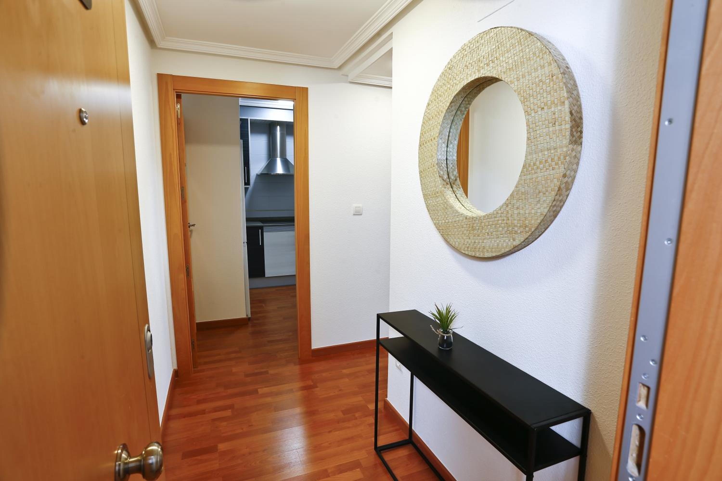 Apartment with Terrace - Photo 16