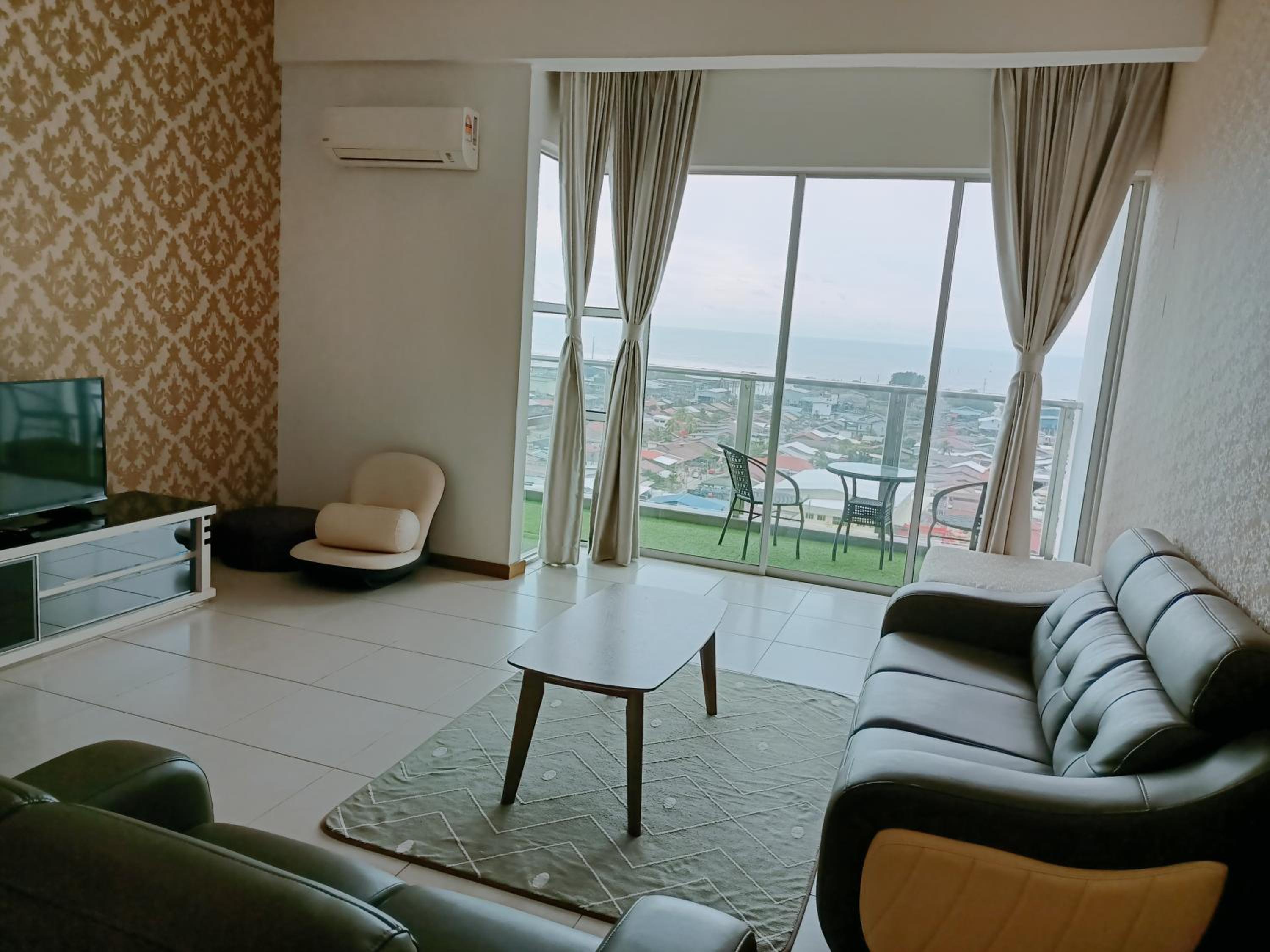 Apartment with Sea View photo 2