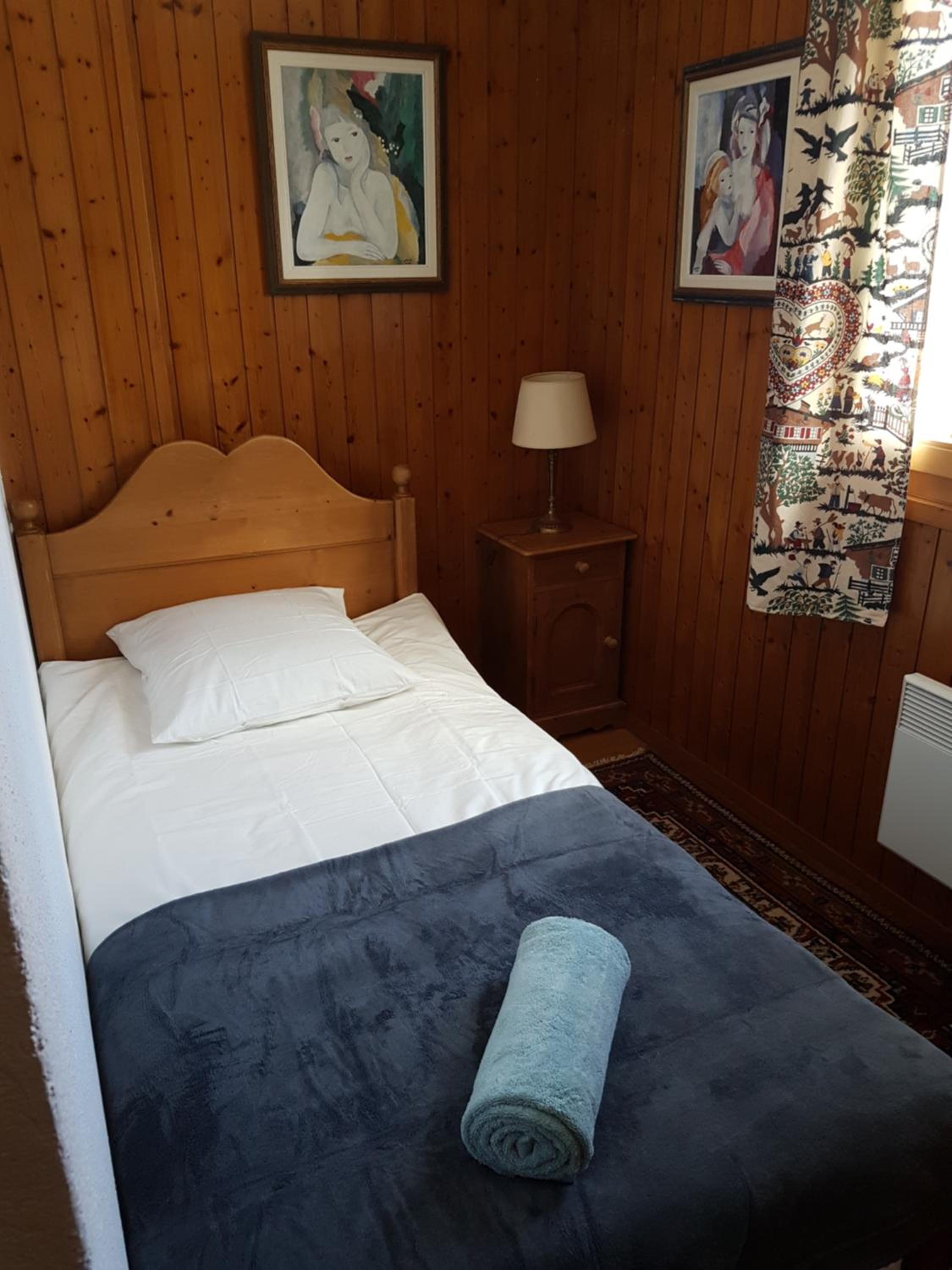 Three-Bedroom Chalet - Photo 15