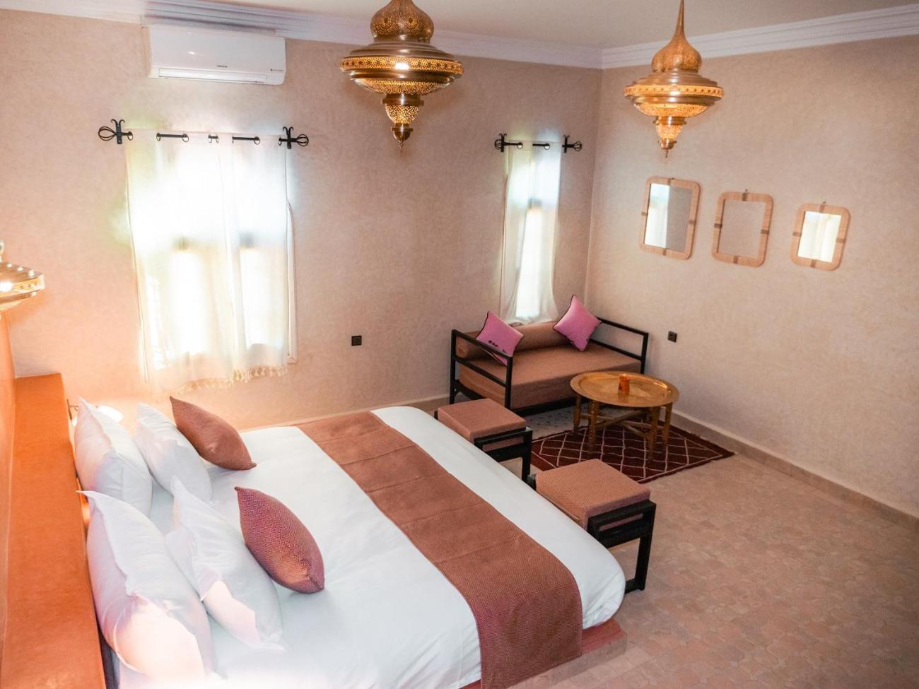 Double Room - Photo 5