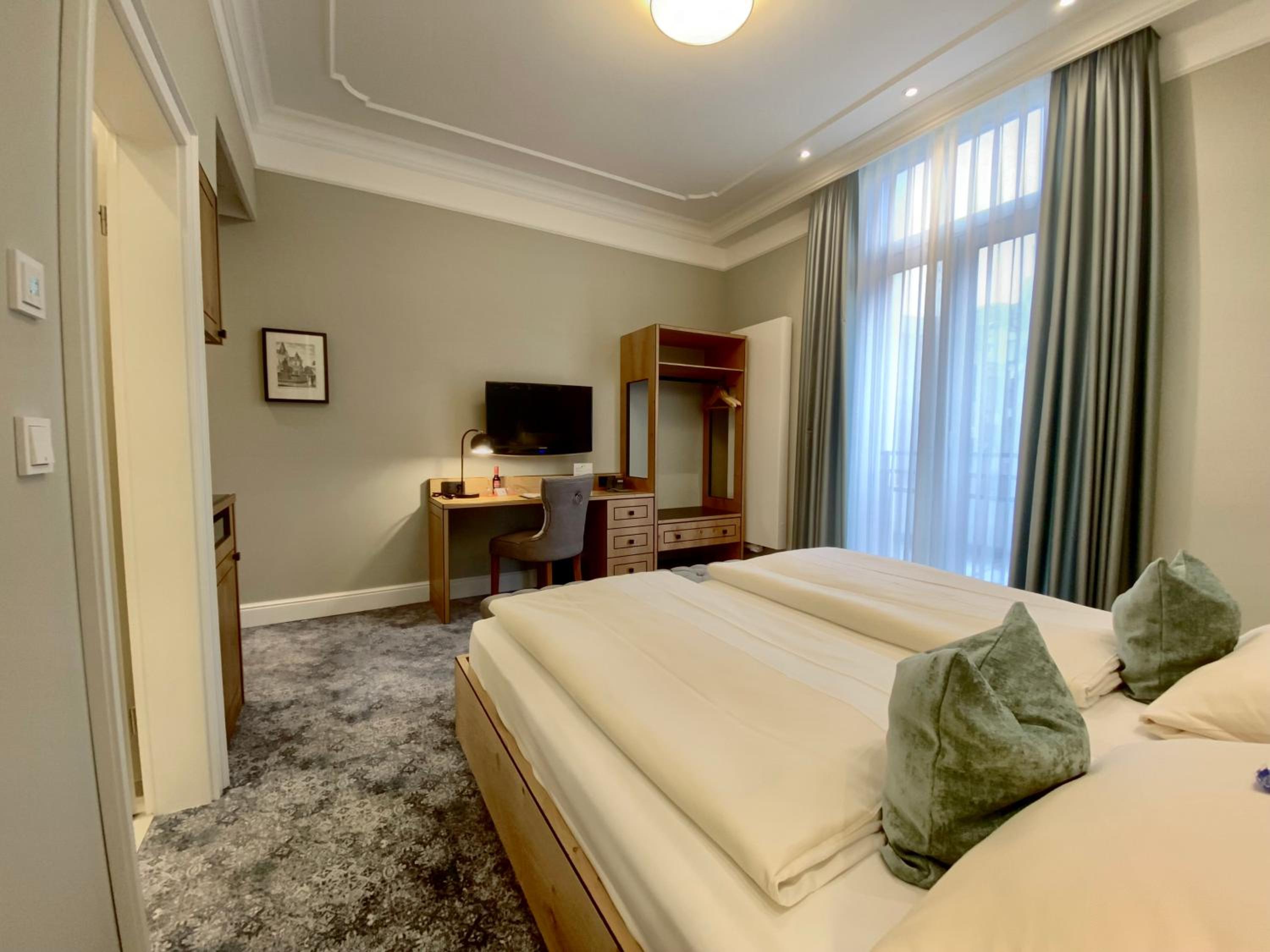 Deluxe Double Room - Photo 2