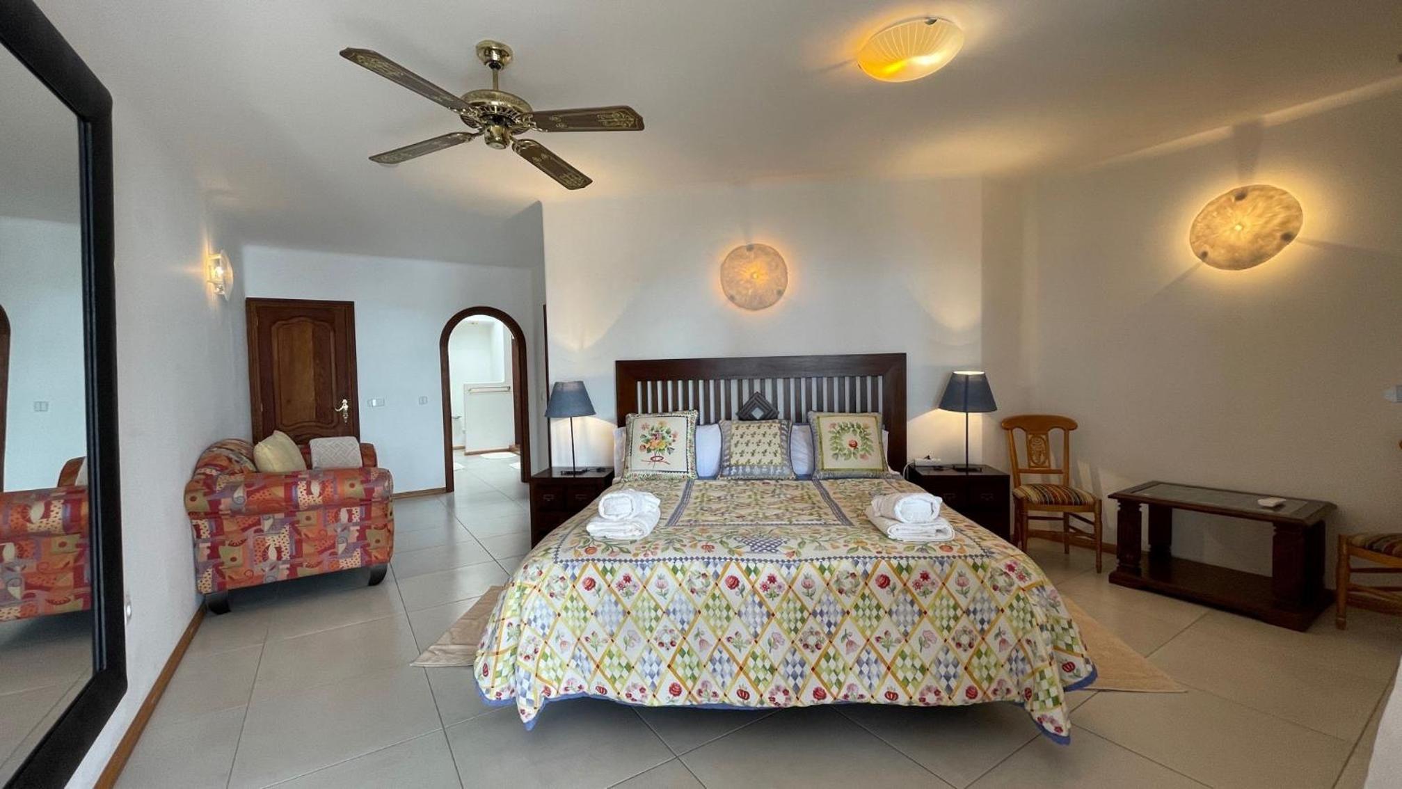 Villa de Tres Habitaciones