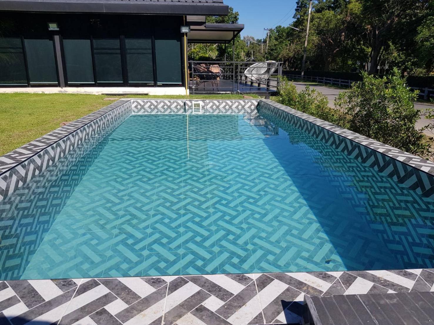 Three-Bedroom House - Photo 18