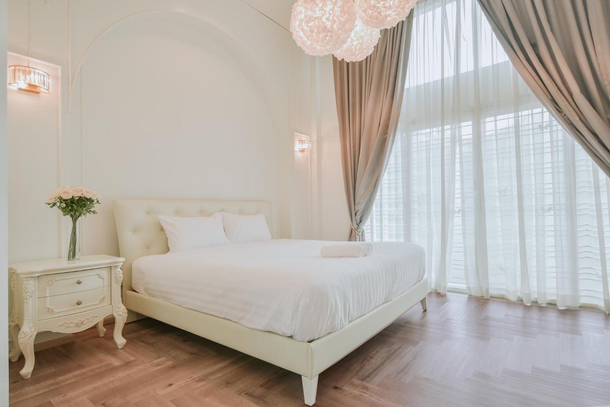 Three-Bedroom Villa - Photo 49