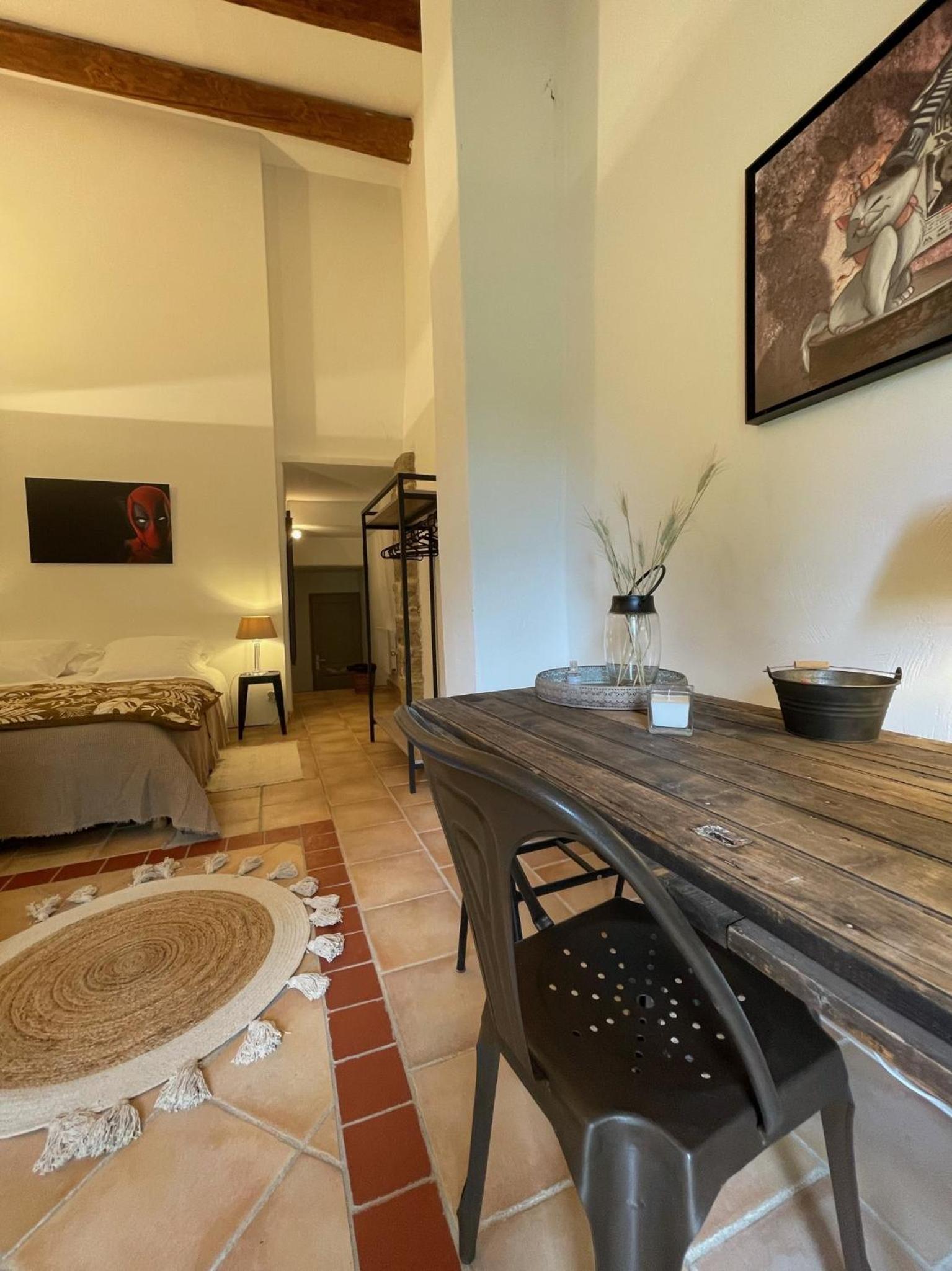 Apartment with Garden View - Photo 7