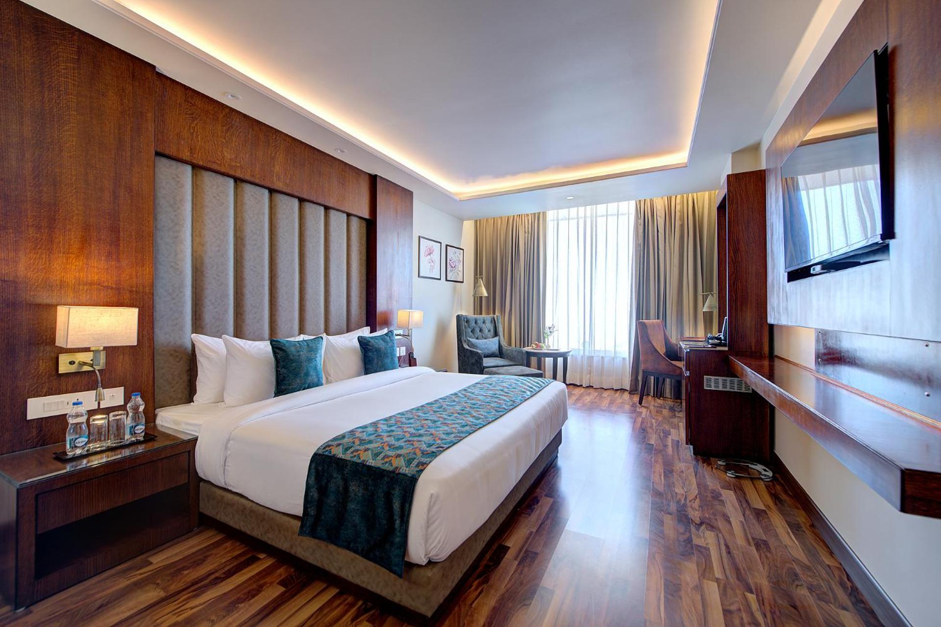 Superior King Room - Photo 1