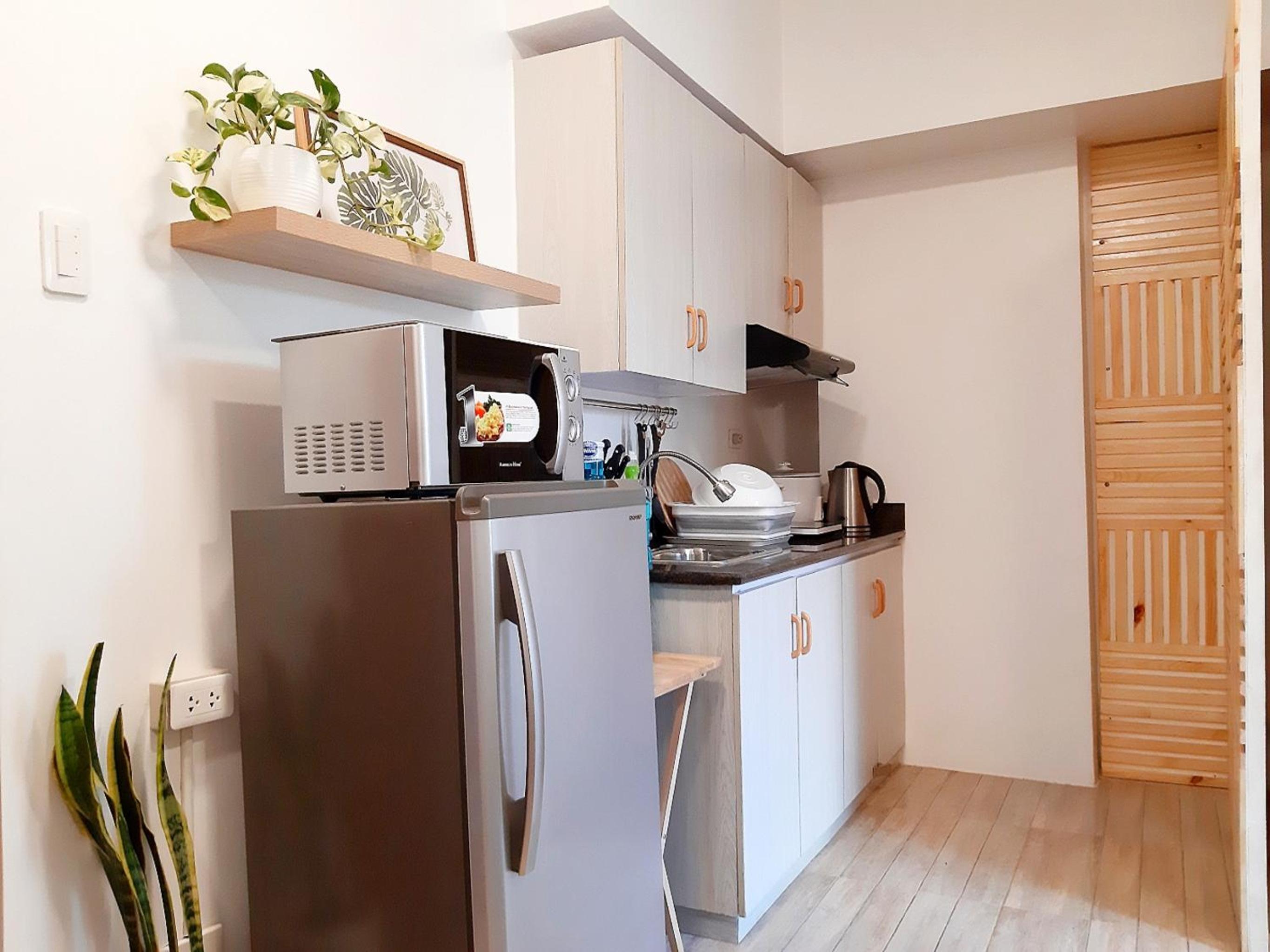 Studio Apartment - Photo 9