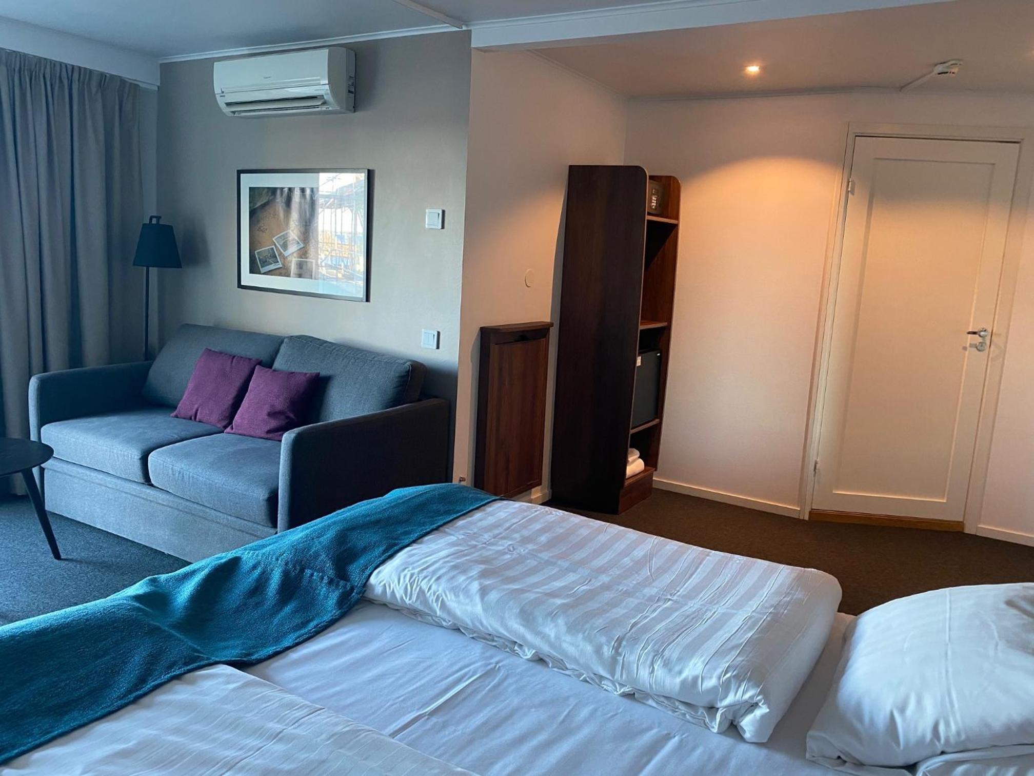 King Suite with Sea View - Photo 10