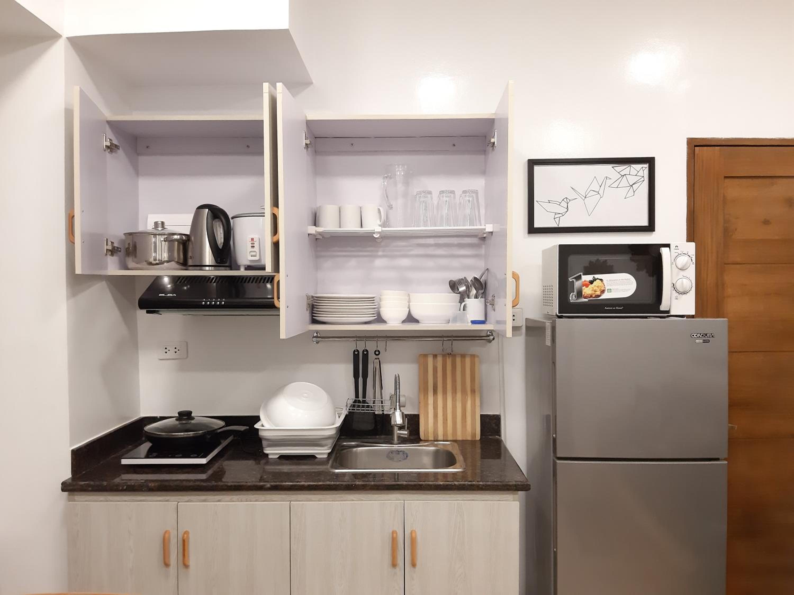 One-Bedroom Apartment - Photo 7