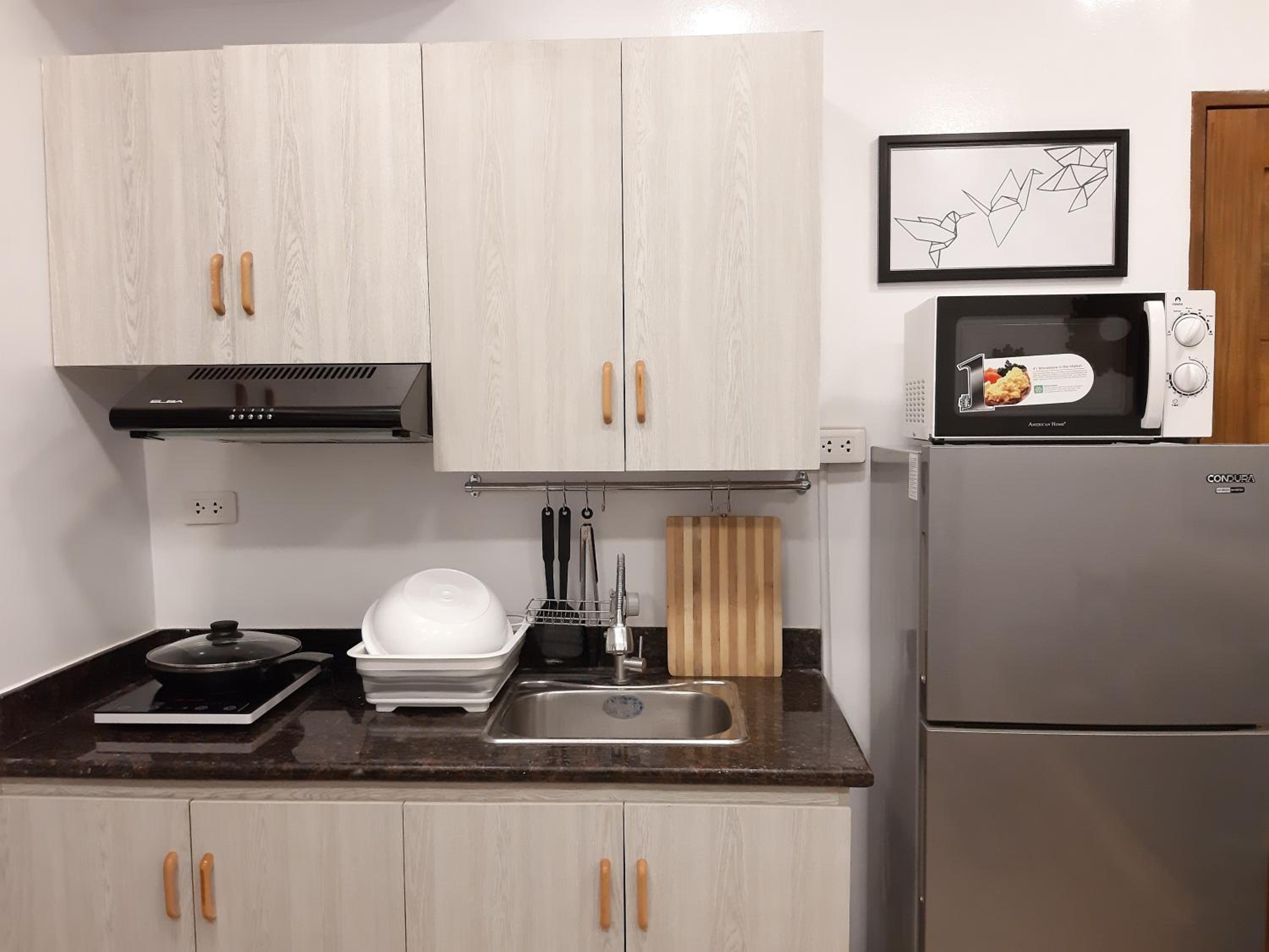 One-Bedroom Apartment - Photo 6