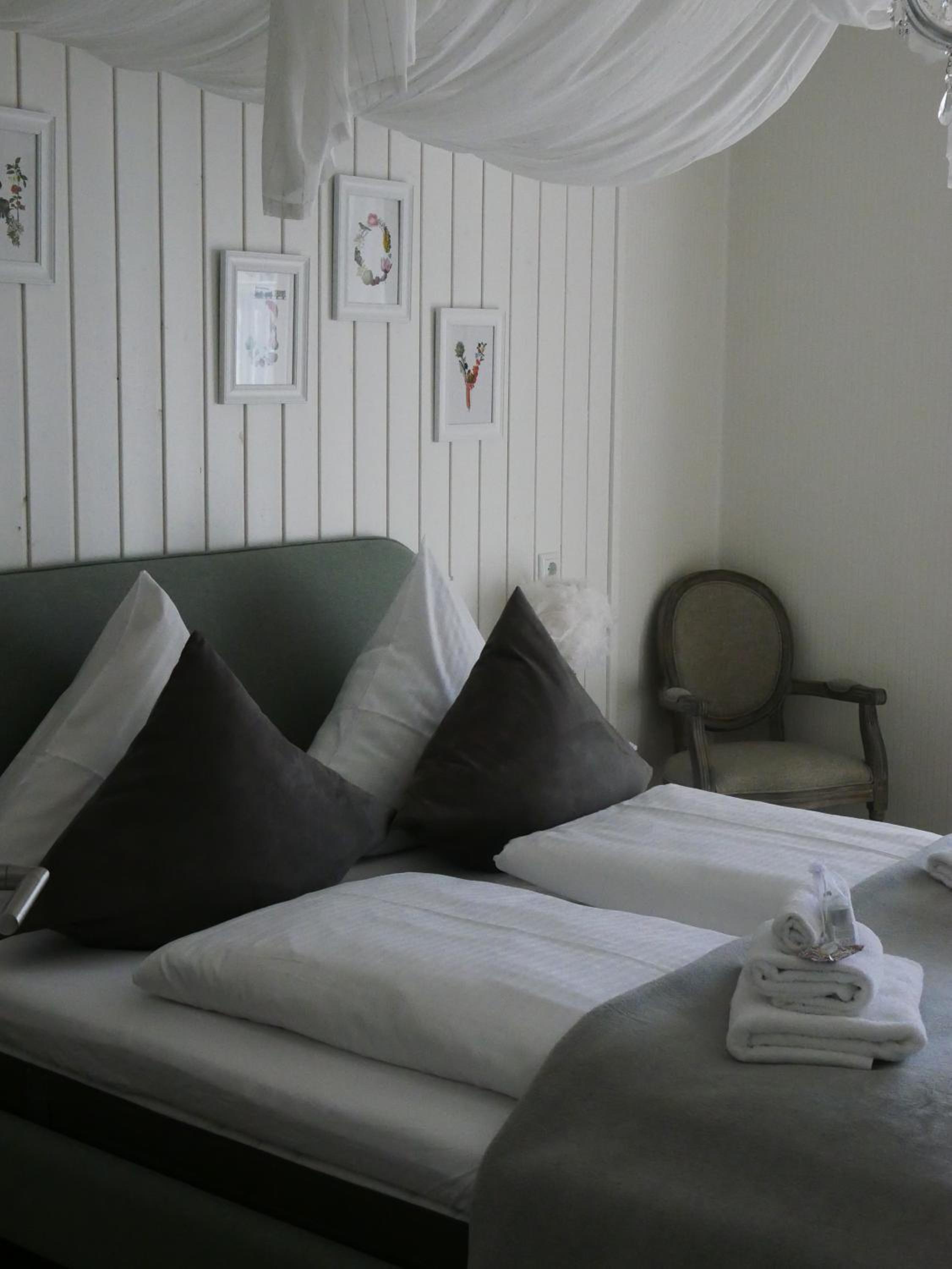 Double Room with Balcony - Photo 1