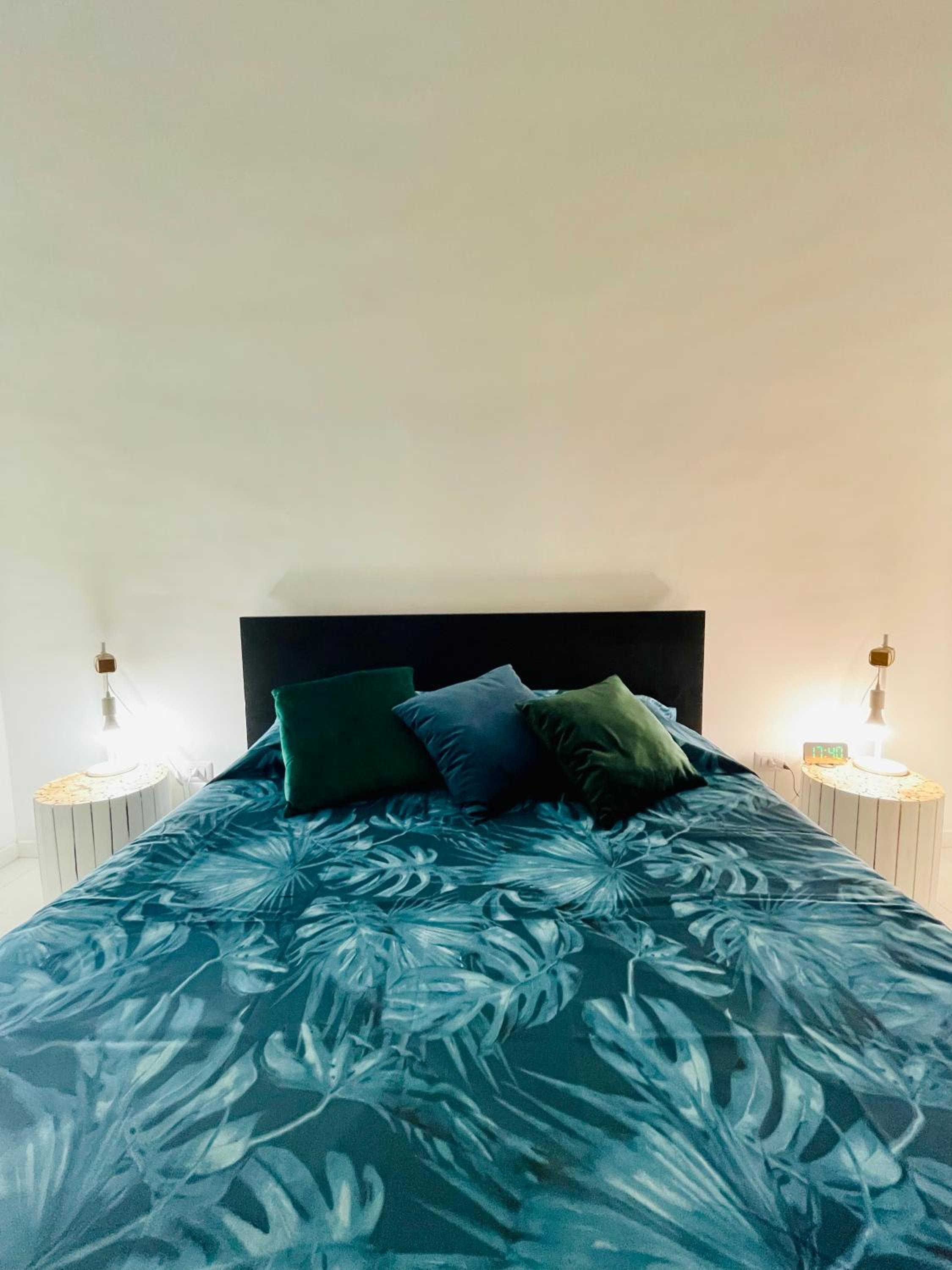 Deluxe Suite with Spa Bath - Photo 14