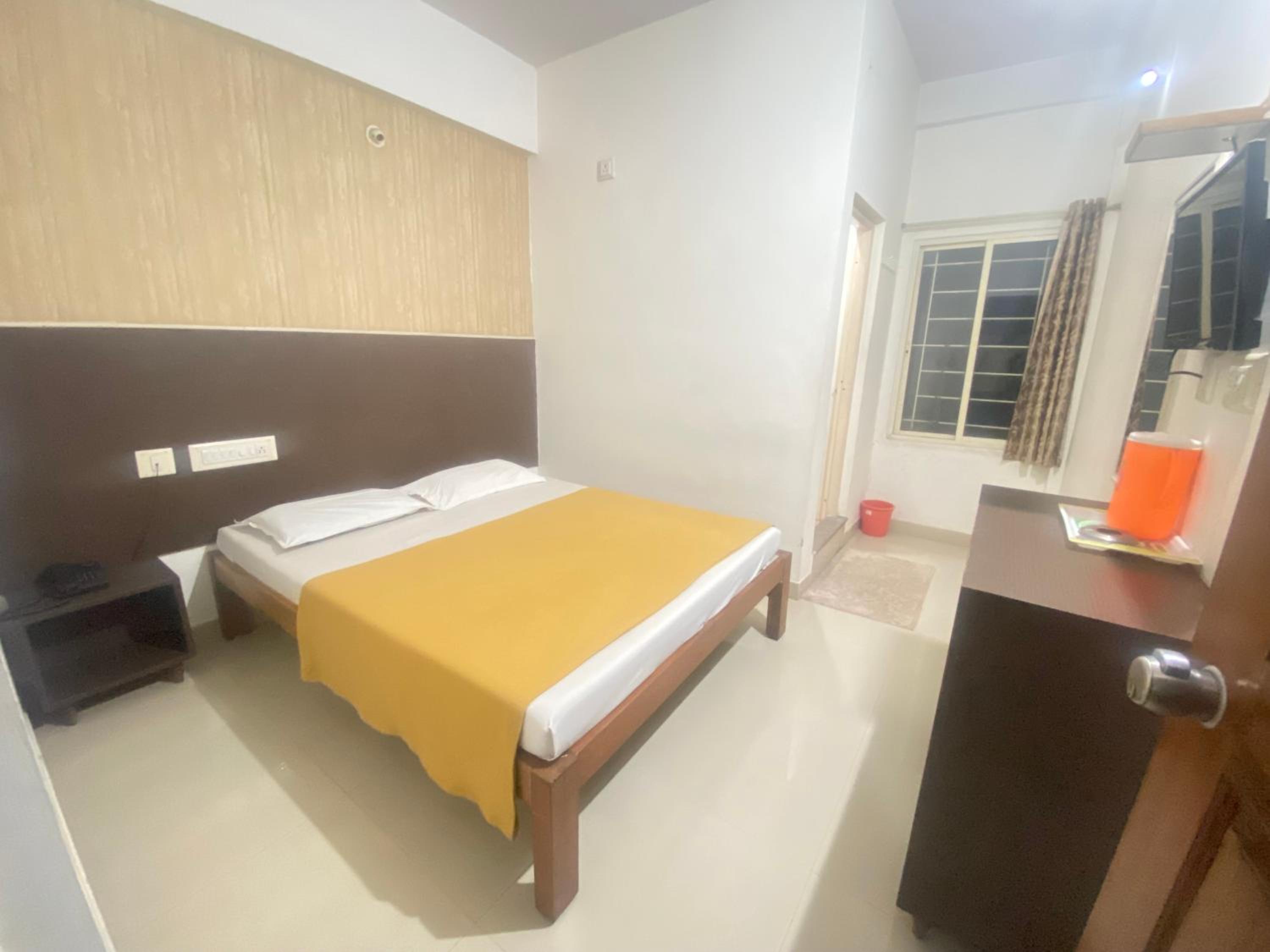 Deluxe Double Room photo 2