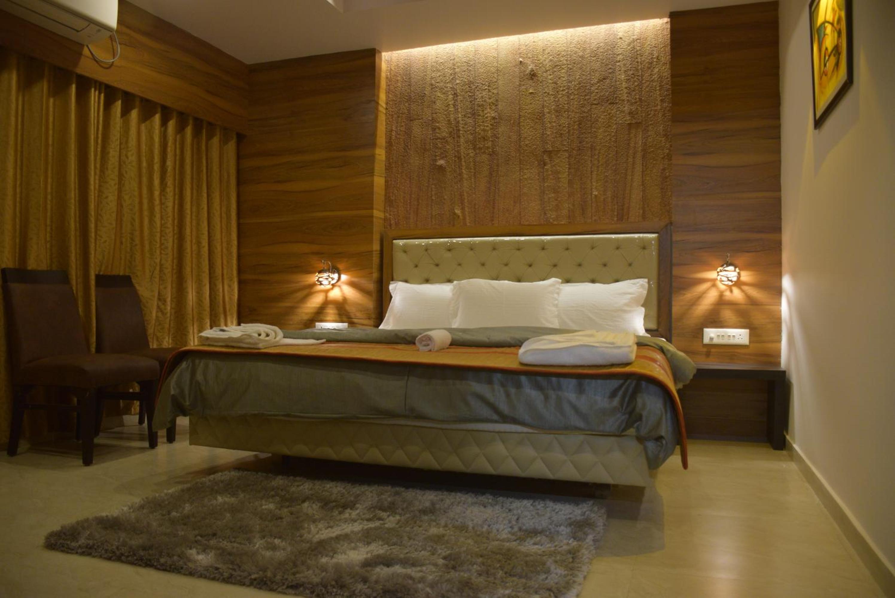 Deluxe Room - Photo 1