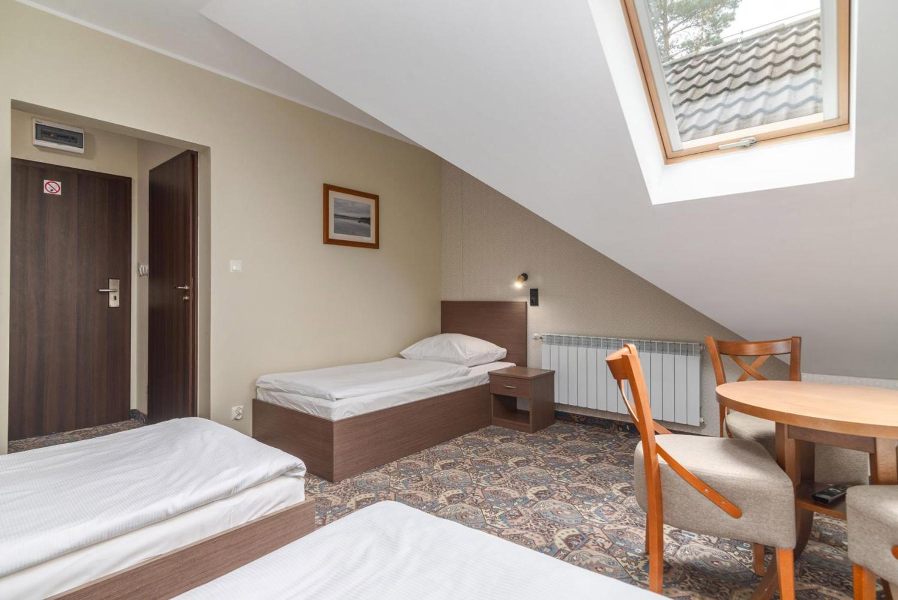 Quadruple Room - Photo 7