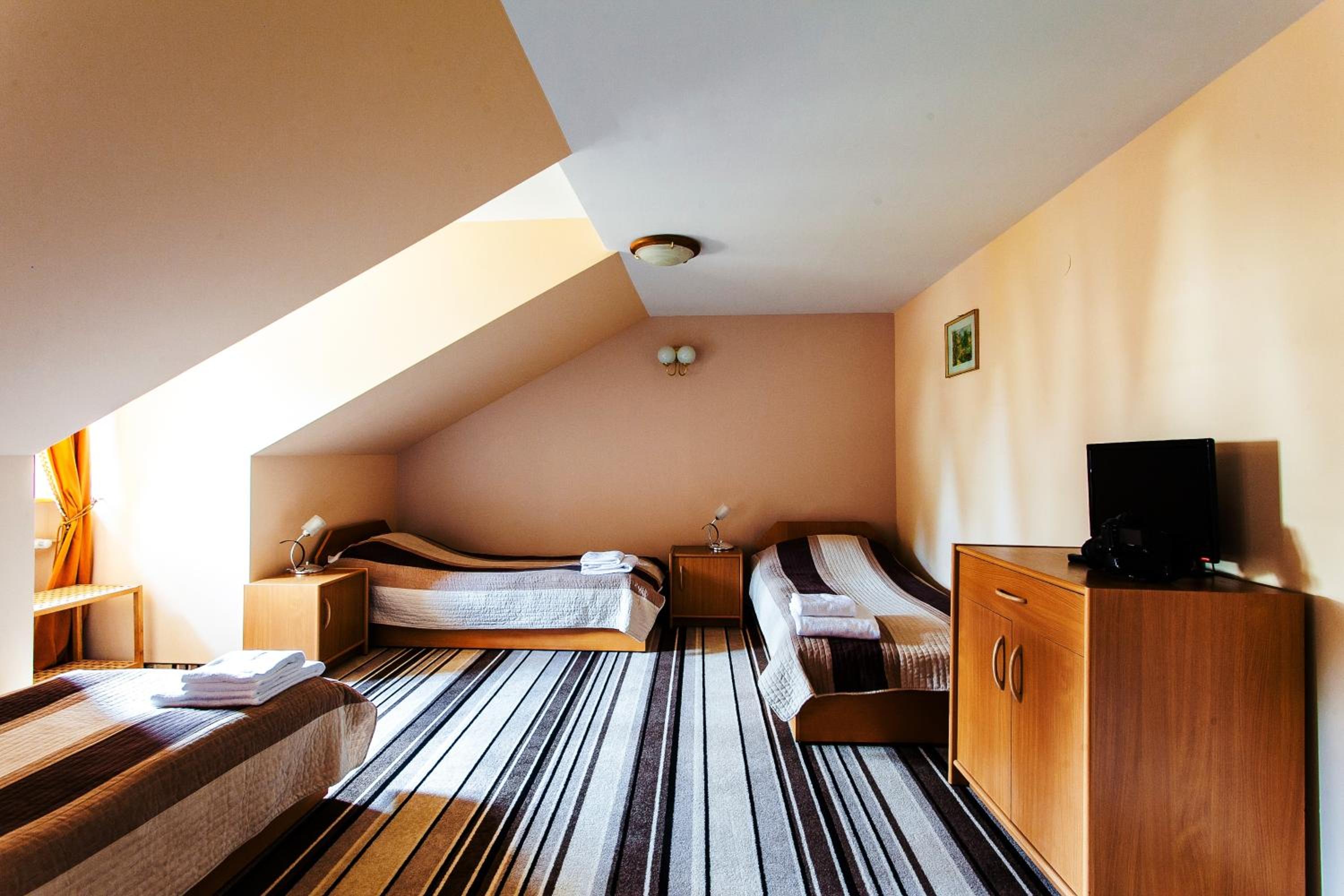 Triple Room (Carriage House) photo 1