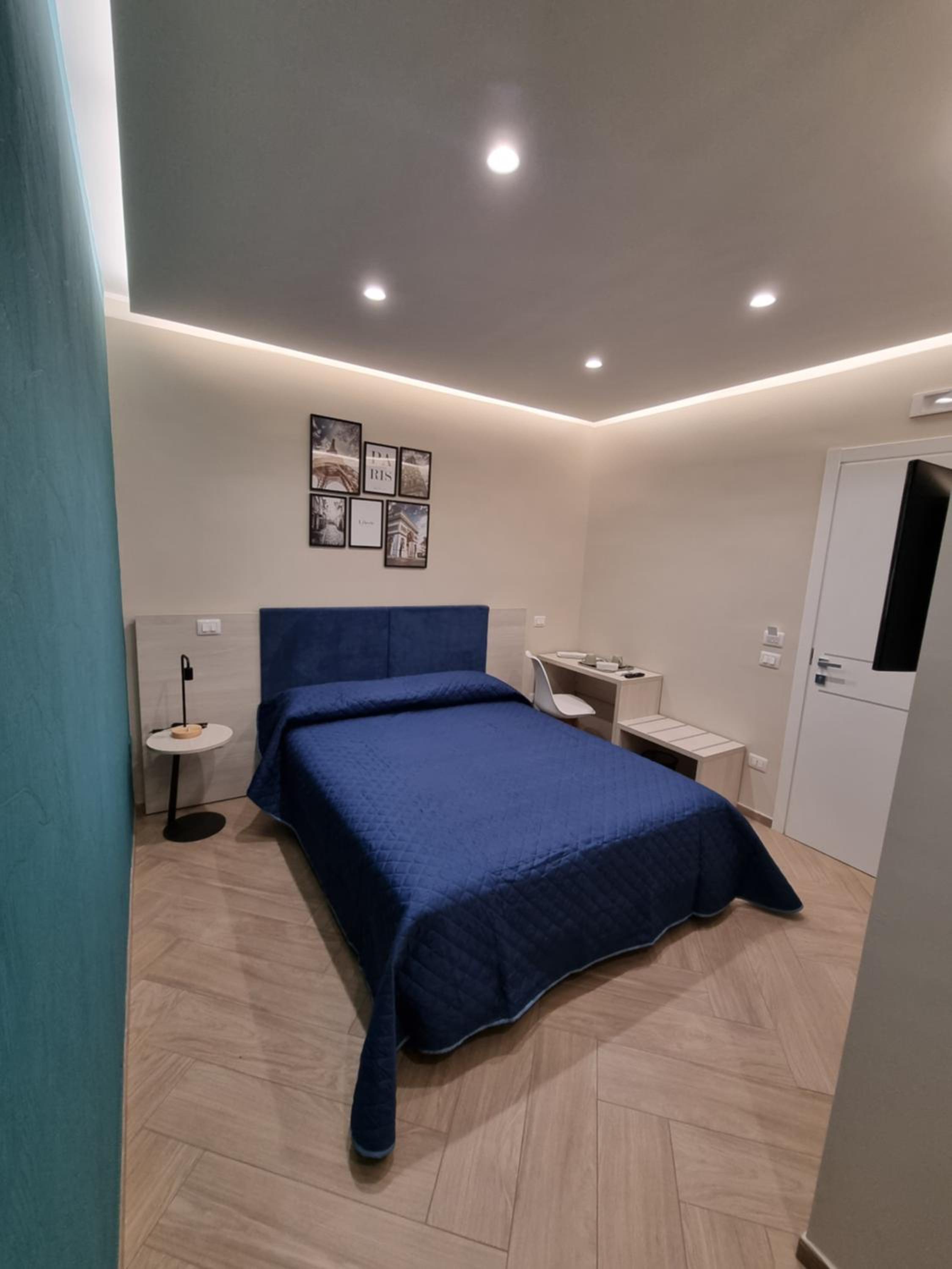 Large Double Room